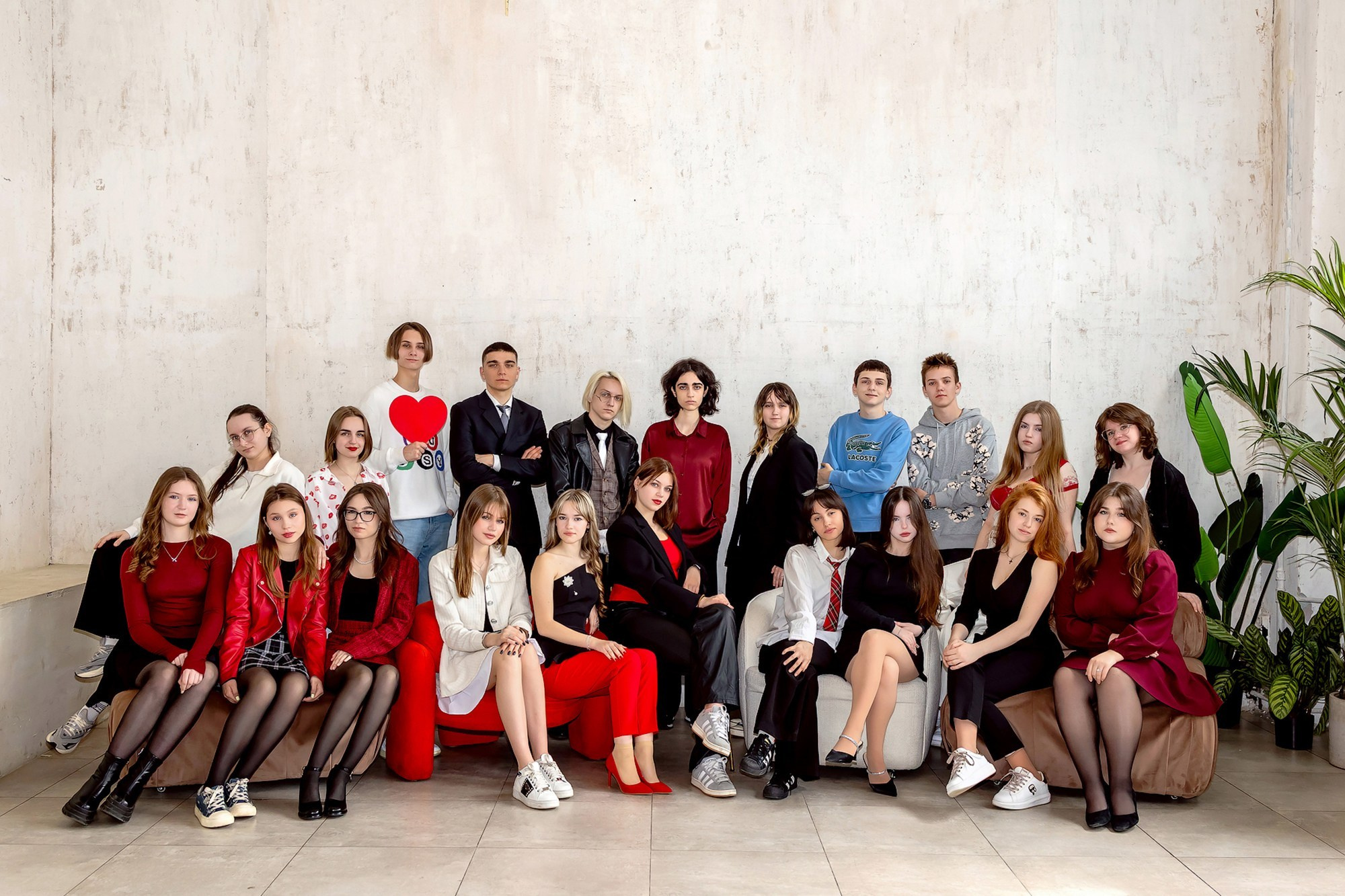 Галерея съемок в студиях. Фотограф и видеограф Москва. Свадебный фотограф, видеограф. Выпускные альбомы. Оживающие альбомы