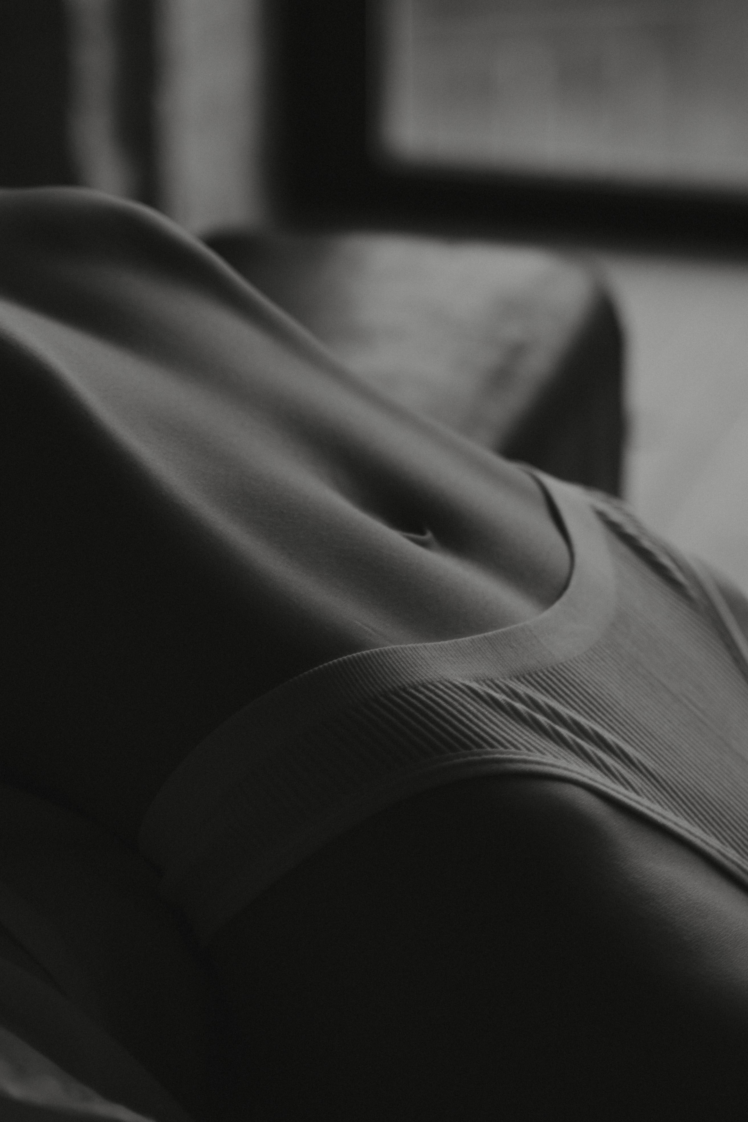 Минимализм. Привет, меня зовут Эмилия. Сниму кино о тебе