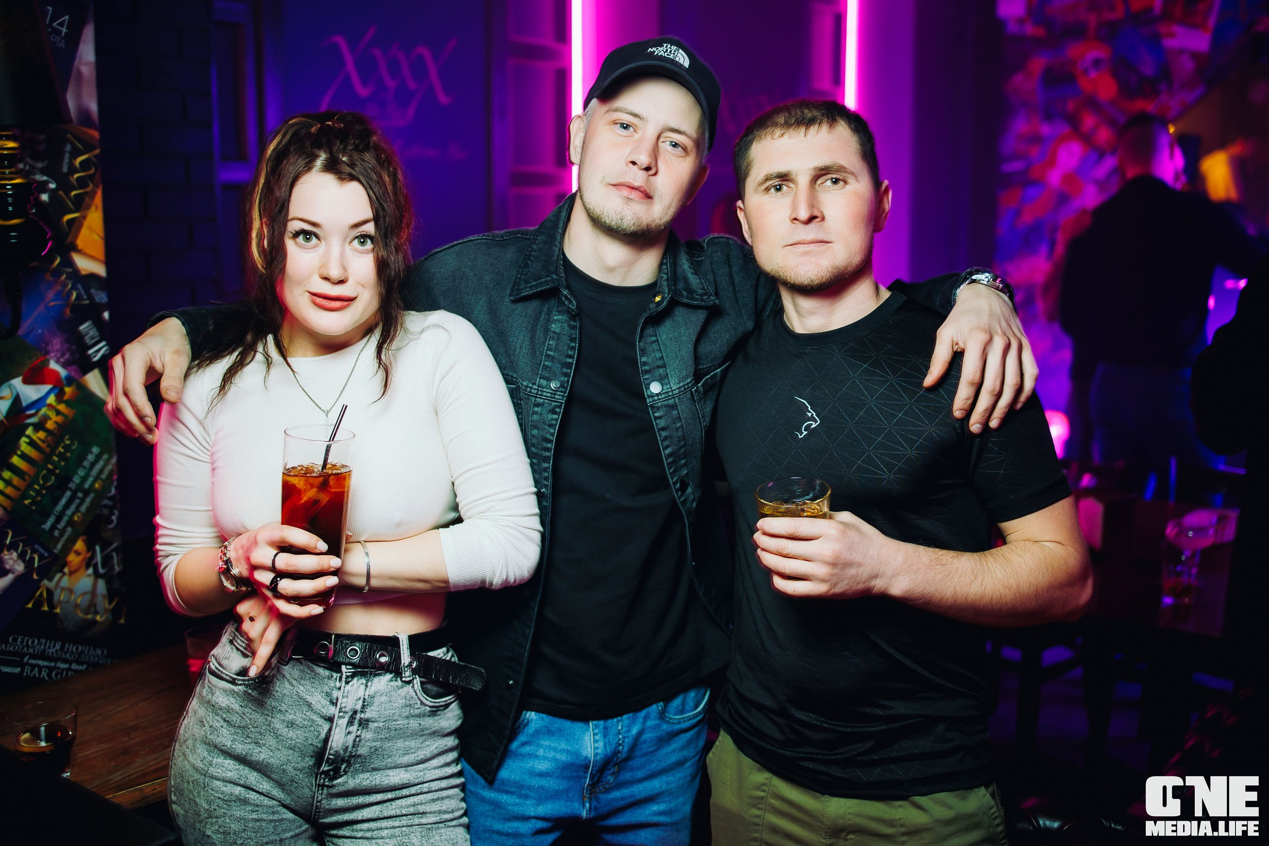 Фотоотчет из бара XxxX. One Media Life: фоторепортажи, фотоотчеты с мероприятий и заведений