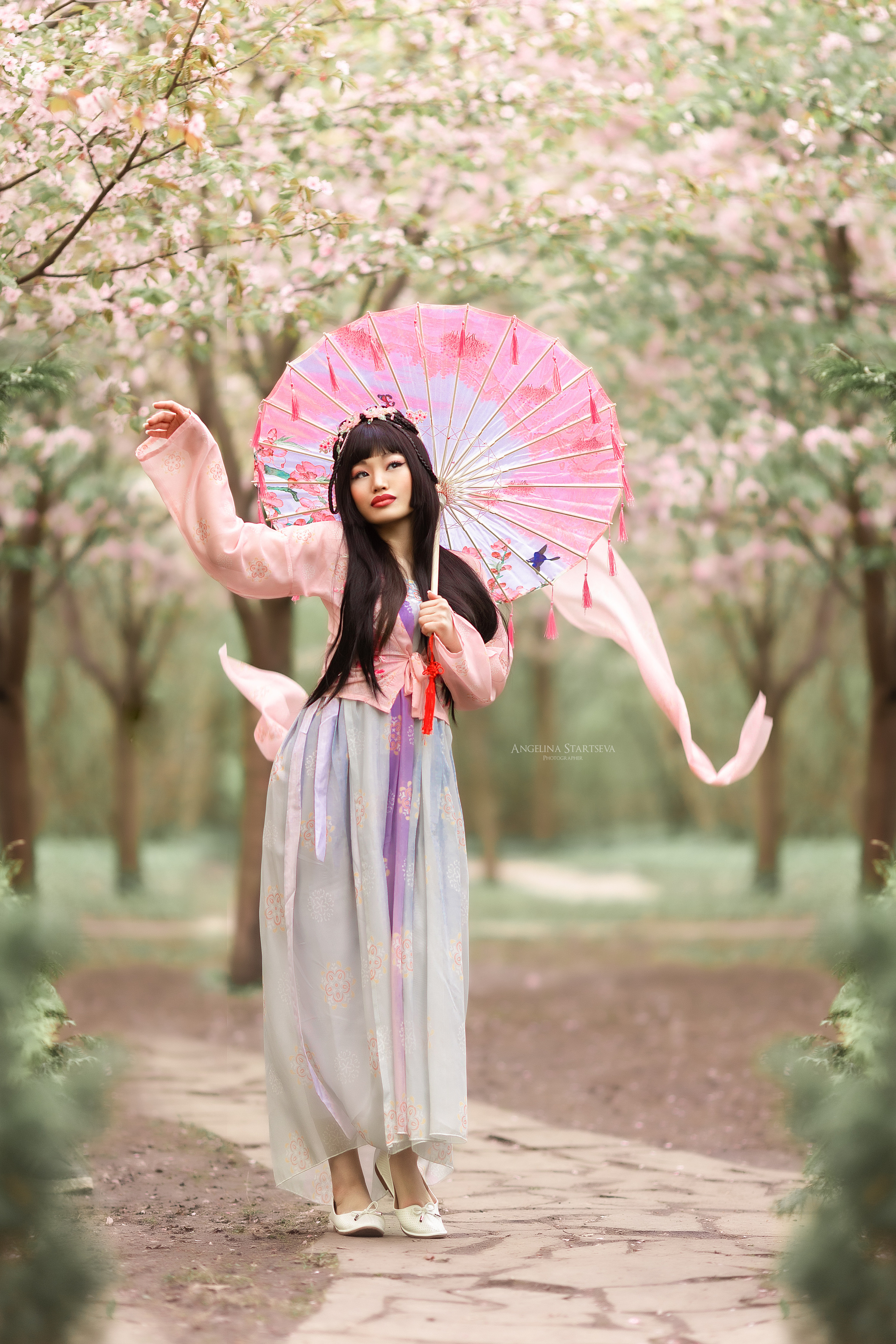 Фотосессия в цветущей сакуре. Сказочный фотограф в русском стиле в Москве Ангелина Старцева | Русский сказки|Фотосесессия в Азиатском стиле