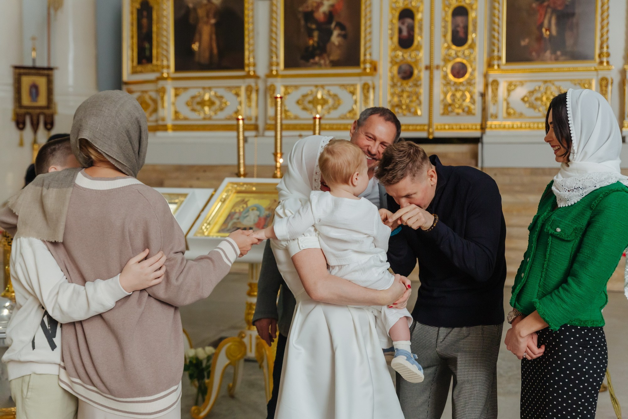 Крещения в Санкт-Петербурге. Фотограф крещение венчание в Петербурге! Помогает подобрать храм и посоветовал душевного батюшку в СПб