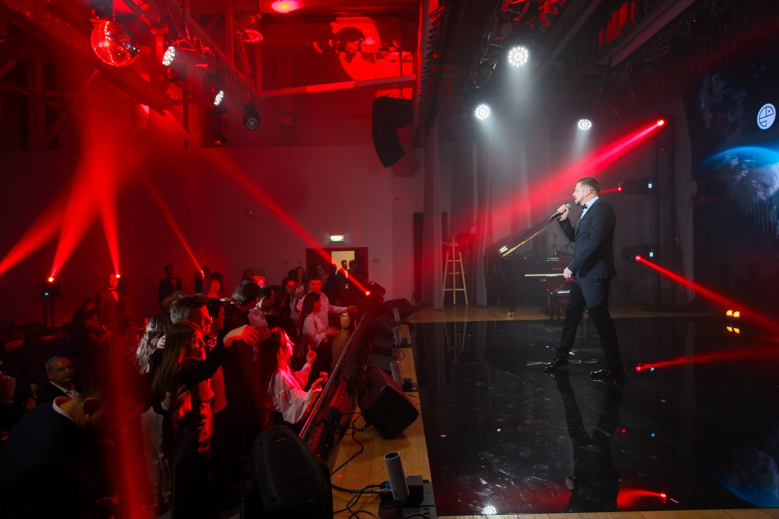 Фотограф на корпортатив. Репортажный фотограф в Москве Измалков Артем