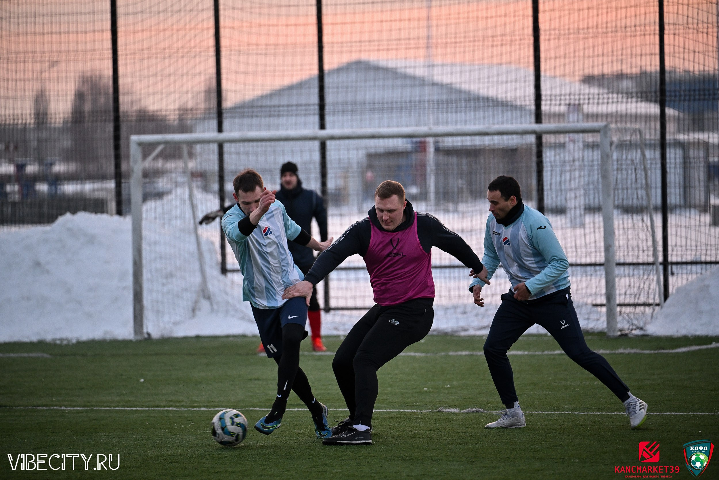 Калининградская Любительская Футбольная Лига, Премьер лига 14 тур, Бауцентр-Пивной двор. VIBECITY.RU Вайб Сити Ру Фоторепортажи Фотоотчеты Калининград