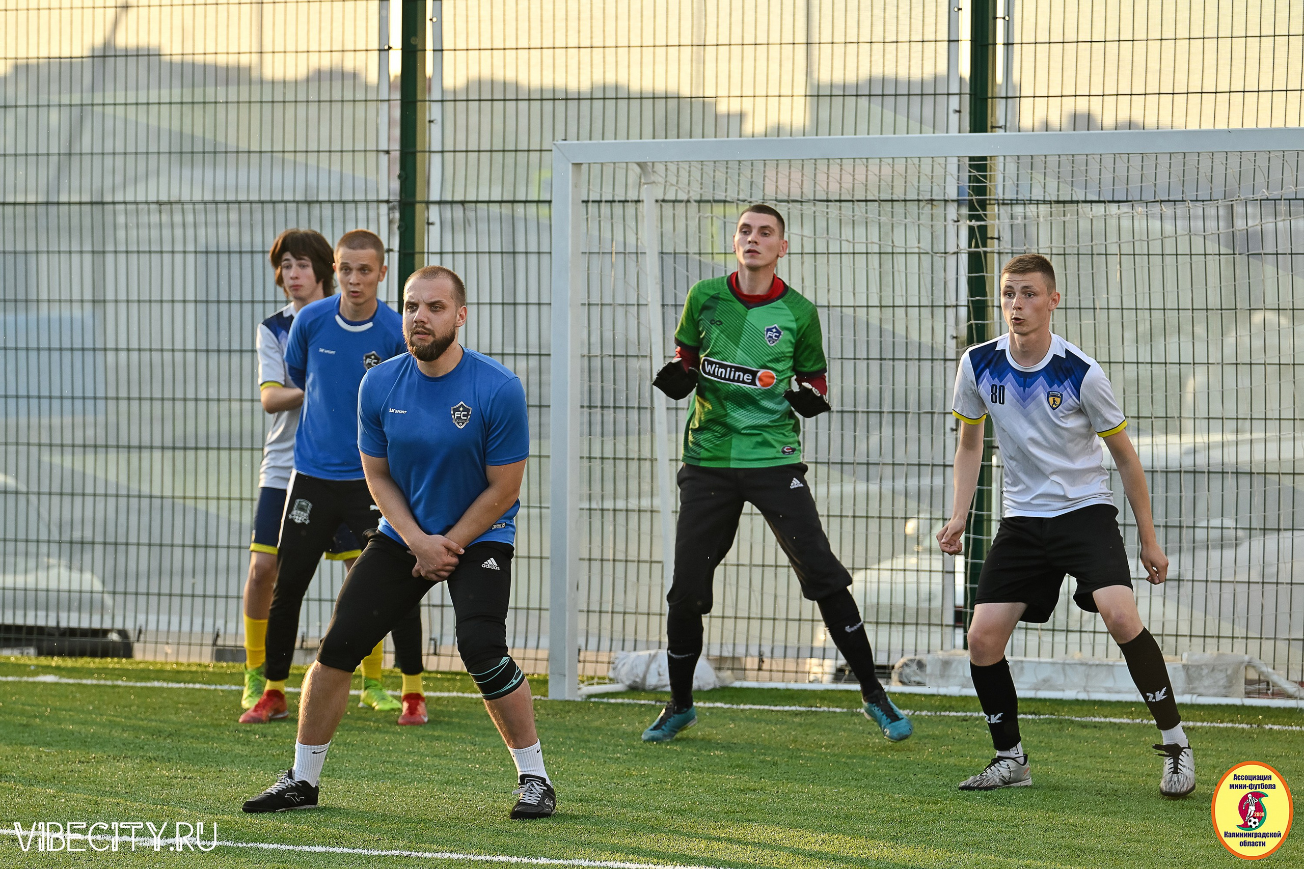 ИГРЫ МИНИ-ФУТБОЛЬНОЙ И КОРПОРАТИВНОЙ ЛИГИ. VIBECITY.RU Вайб Сити Ру Фоторепортажи Фотоотчеты Калининград