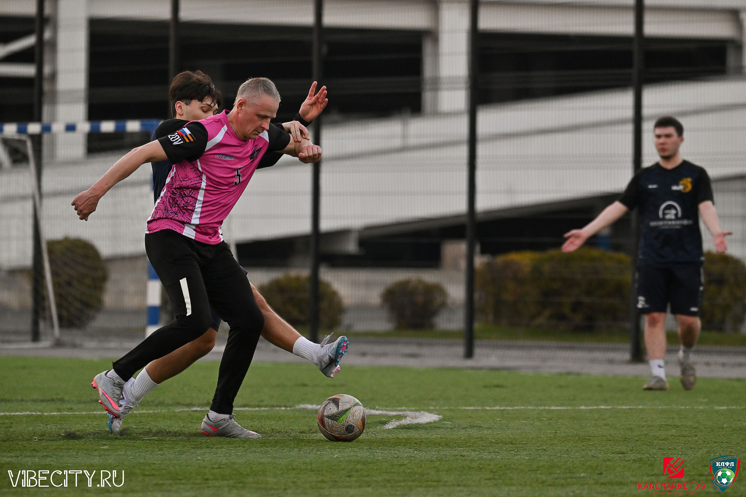 XX ЧЕМПИОНАТ КАЛИНИНГРАДСКОЙ ЛФЛ КАНЦМАРКЕТ39 сезона 2024–2025 гг. VIBECITY.RU Вайб Сити Ру Фоторепортажи Фотоотчеты Калининград