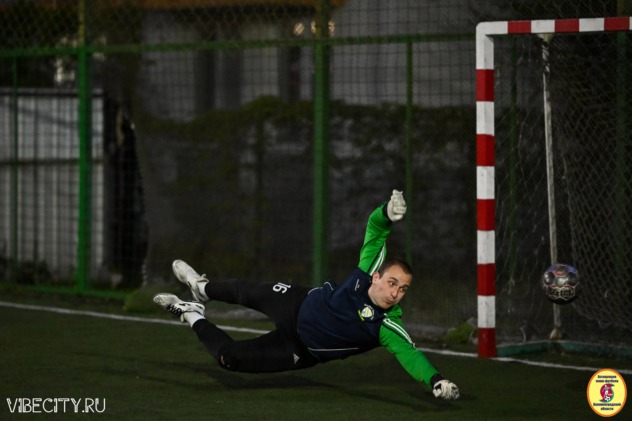 ИГРЫ МИНИ-ФУТБОЛЬНОЙ ЛИГИ. VIBECITY.RU Вайб Сити Ру Фоторепортажи Фотоотчеты Калининград