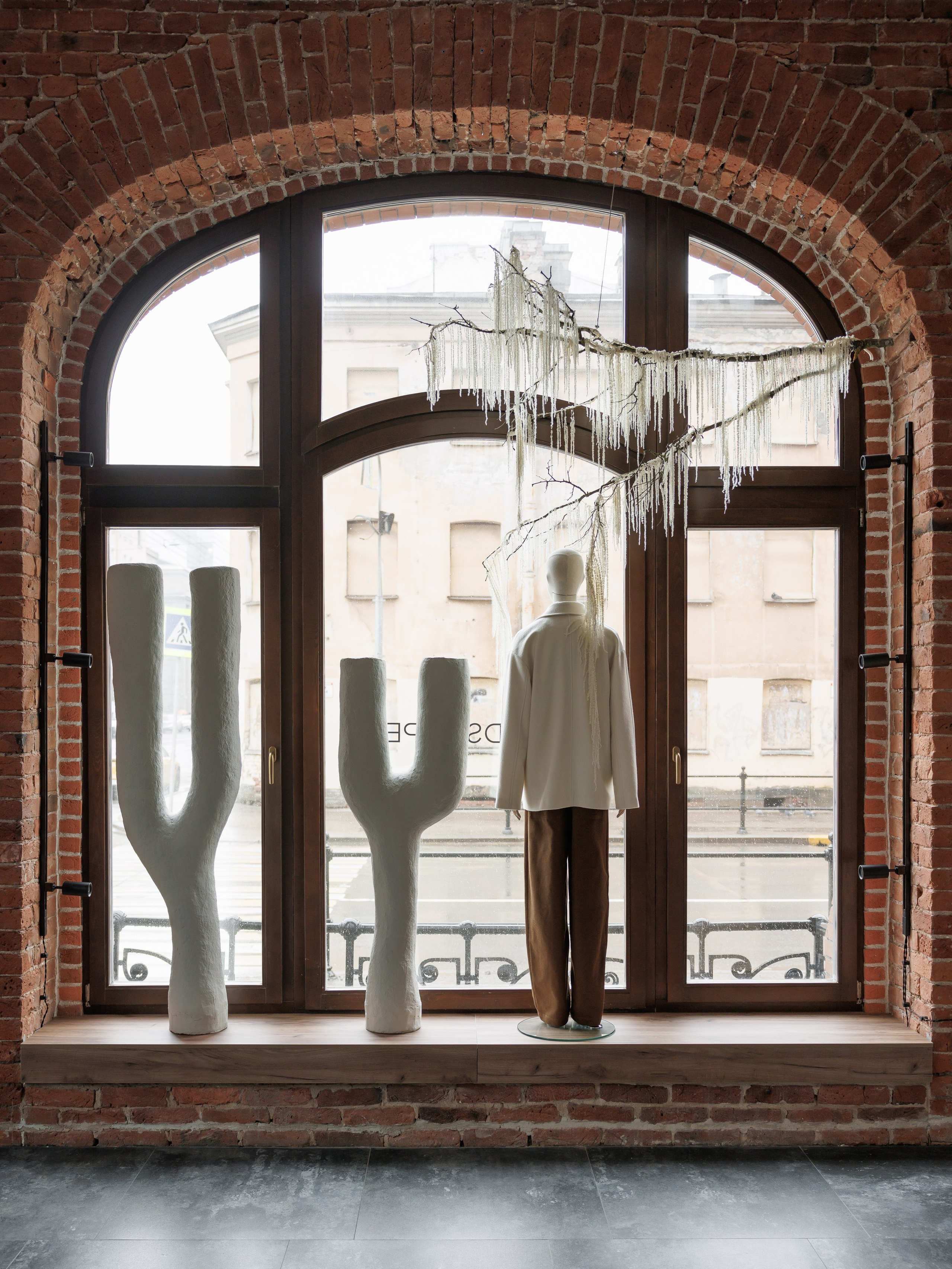 арочные окна, радиальные перегородки, высокий потолок, архитектурное наследие Петербурга, интерьерный дизайн ksudsgn