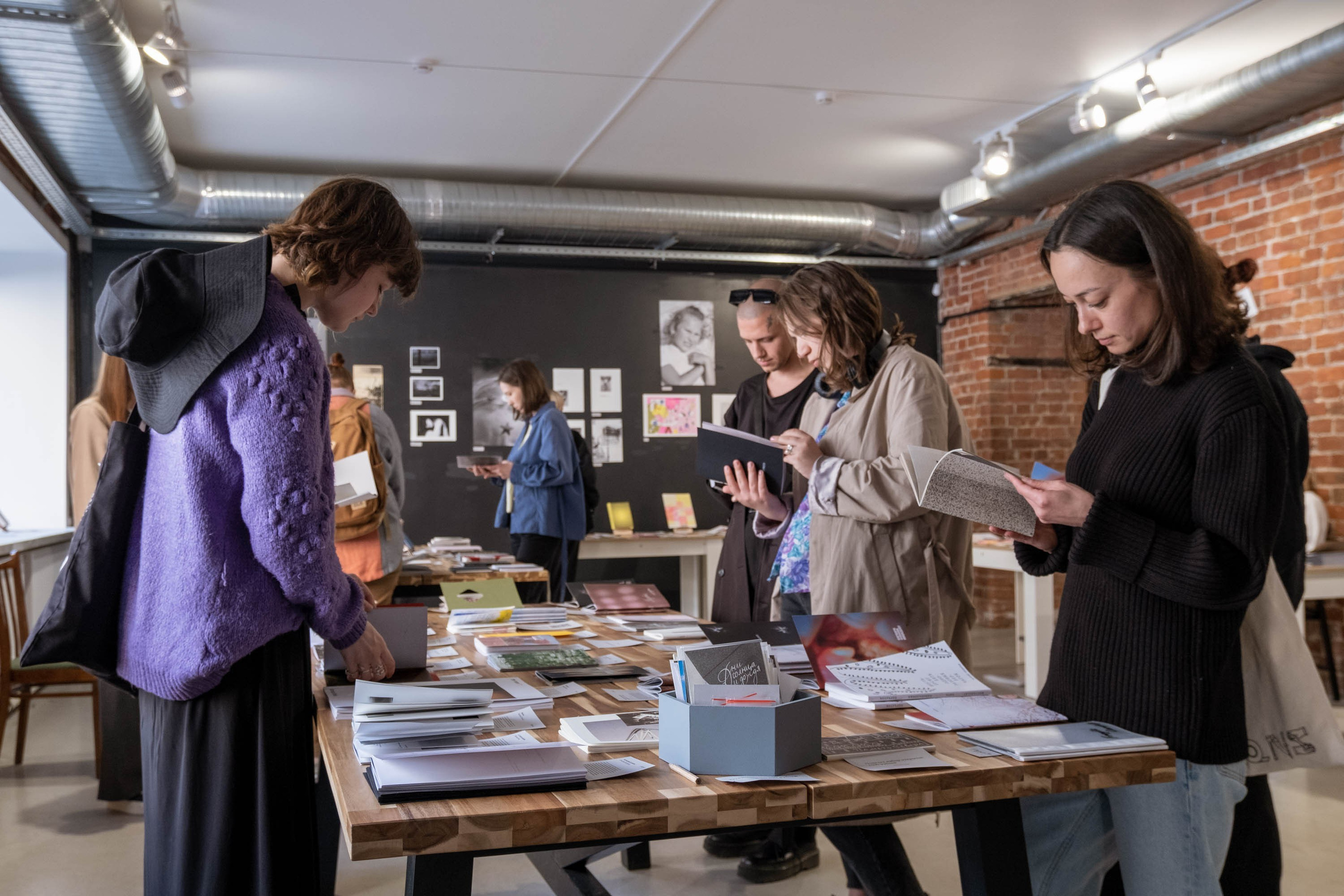 Zeitgeist. Asya Bobritskaya is a multidisciplinary artist