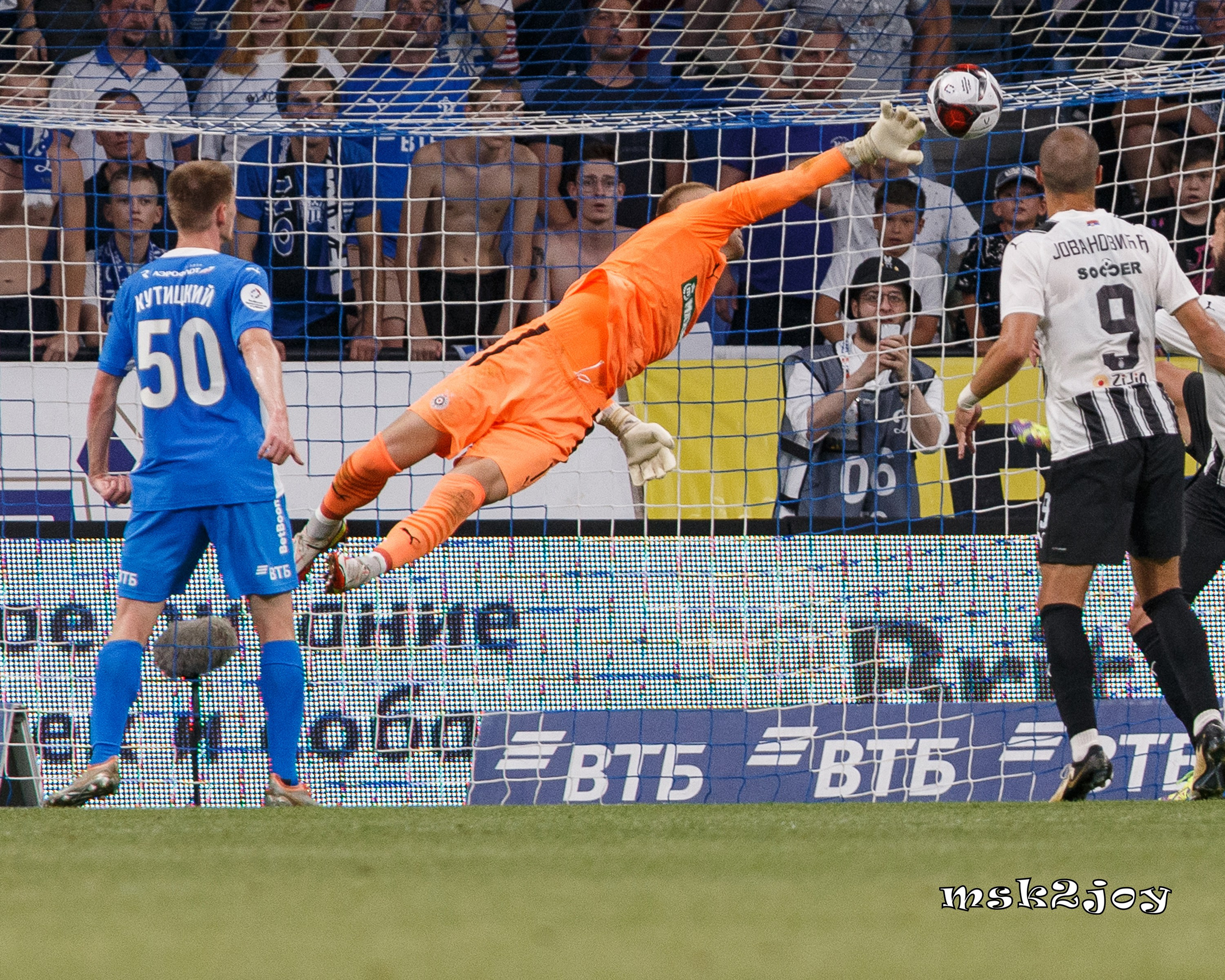 Фоторепортаж. ФК Динамо — ФК Партизан. Михаил Тоцкий портретный и репортажный фотограф в Москве