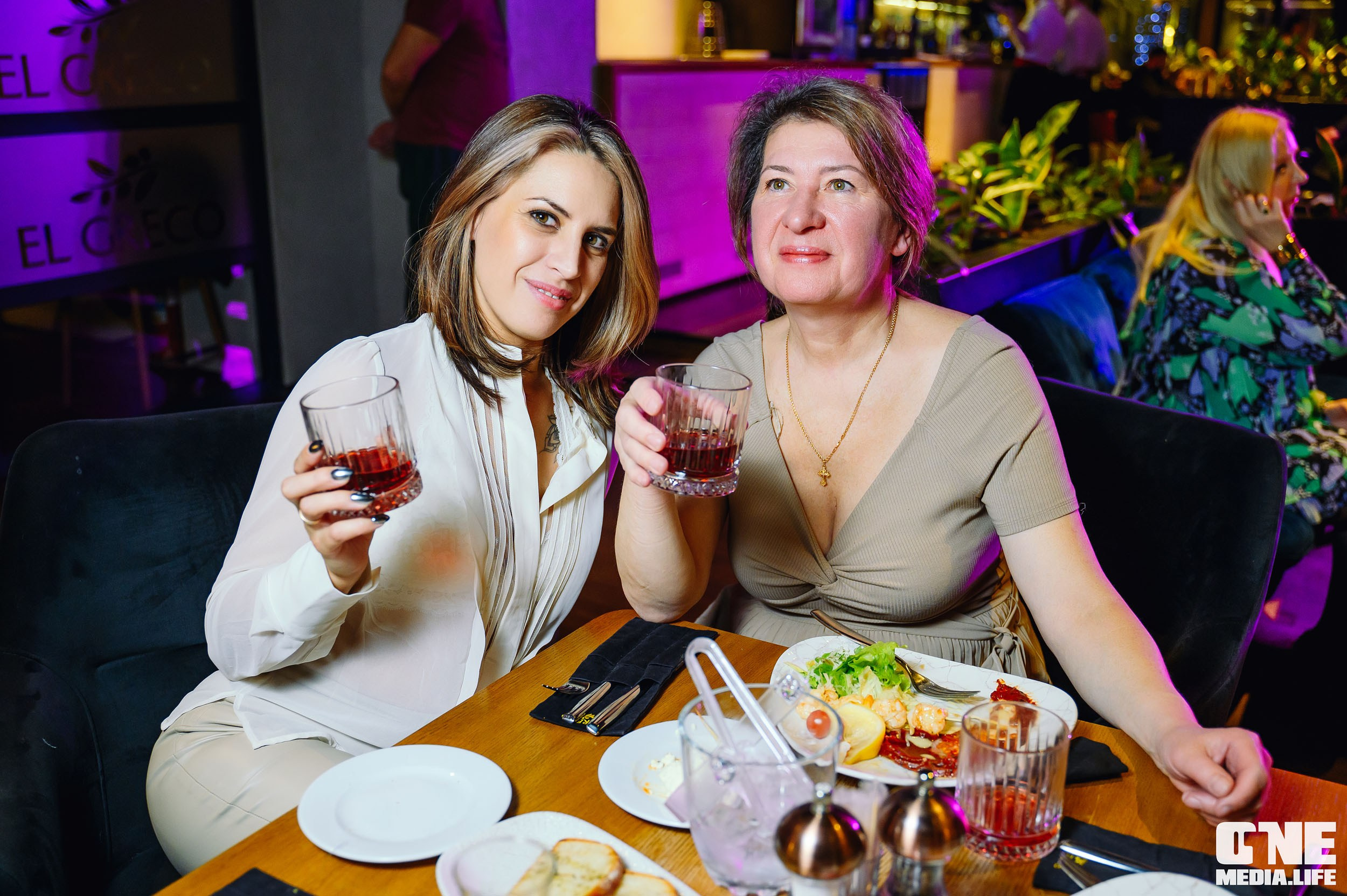 8 Марта в El Greco. One Media Life: фоторепортажи, фотоотчеты с мероприятий и заведений