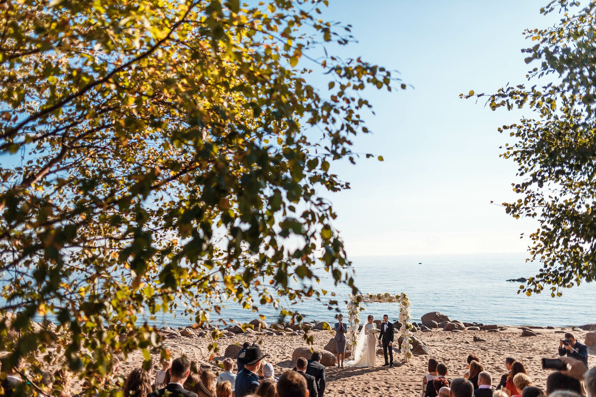 Стильная свадьба в Majestic на берегу Финского залива. Свадебный фотограф в Санкт-Петербурге и Москве Андрей Нестеров