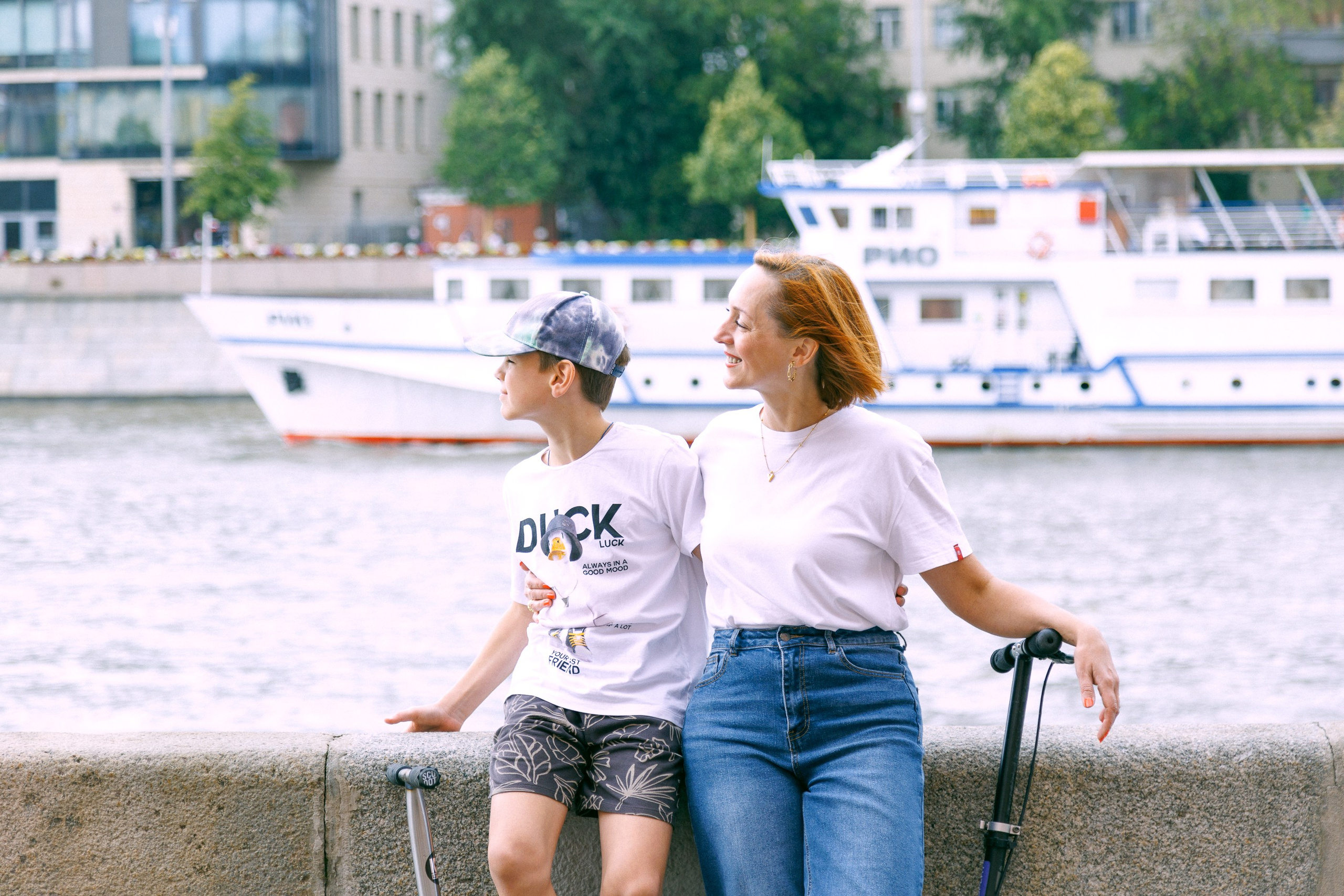 Фотосессия Мама и Сын в городе. Семейный фотограф в Москве Влада Лунина