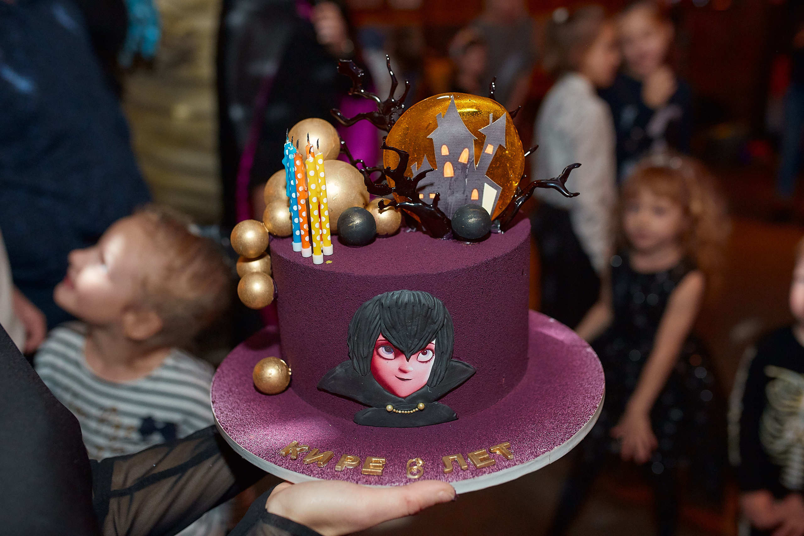 День Рождения Киры в стиле семейки Адамс. Фотограф Валерий Савиовский