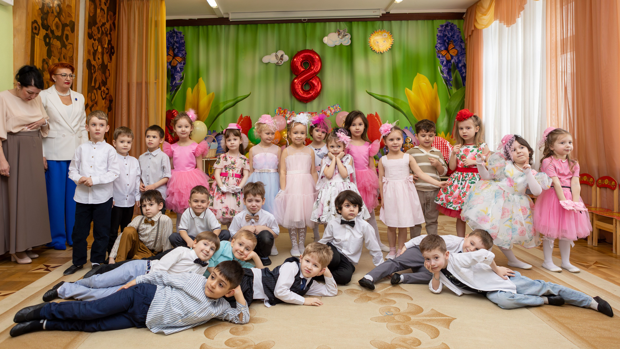 Утренник 8 Марта в детском саду № 1164 — группа «Сверчки»