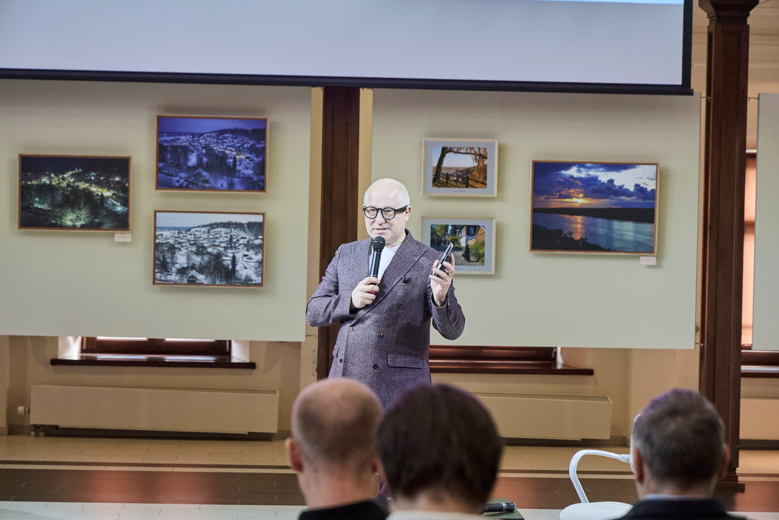 Дискуссионный клуб «Попутного ветра» | Левитановский культурный центр. Плёс. OSPhoto