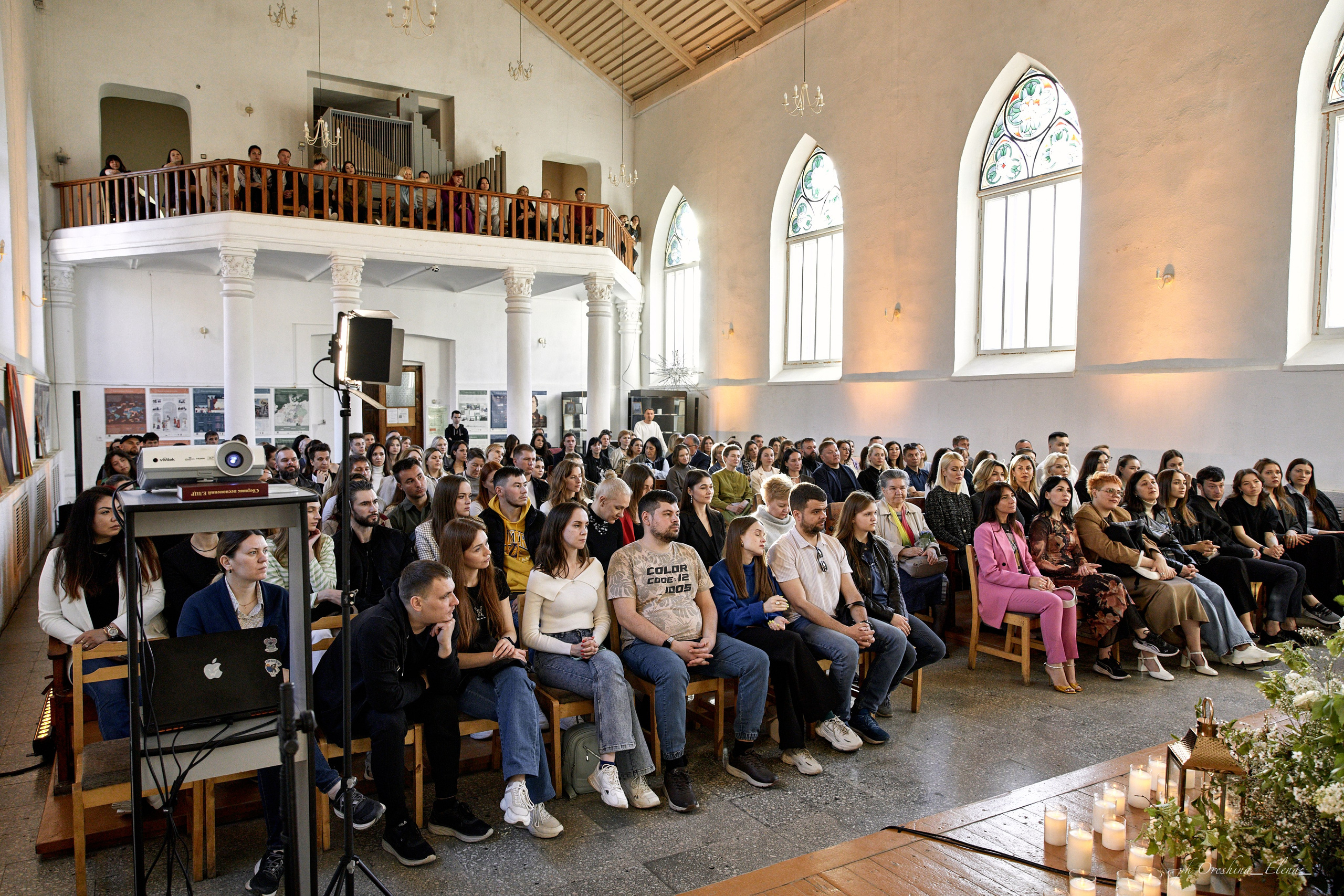 Концерт Дениса Стельмаха. Ульяновск, Евангелическо-Лютеранская церковь Св.Марии. Свадебный и семейный фотограф в Ульяновске Орешина Елена