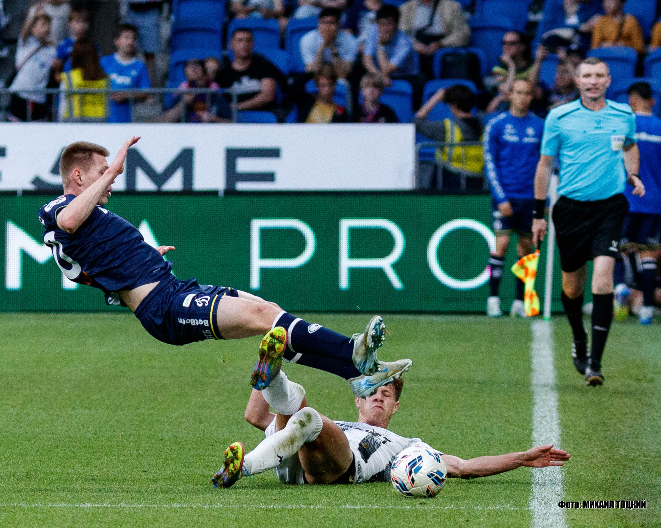 Фоторепортаж. ФК Динамо — ФК Партизан. Михаил Тоцкий портретный и репортажный фотограф в Москве