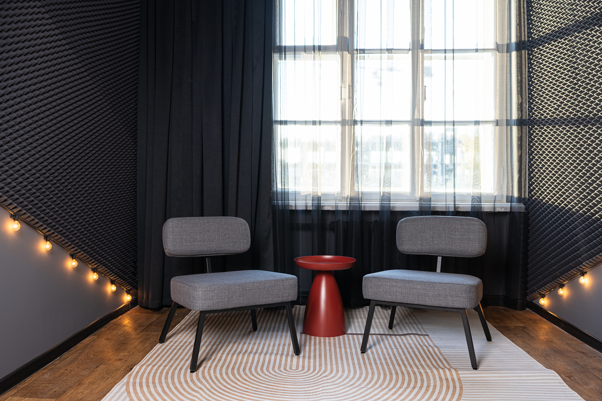 Photohub залы для съемки бизнес-контента. Фотограф в Минске Людмила Дутко