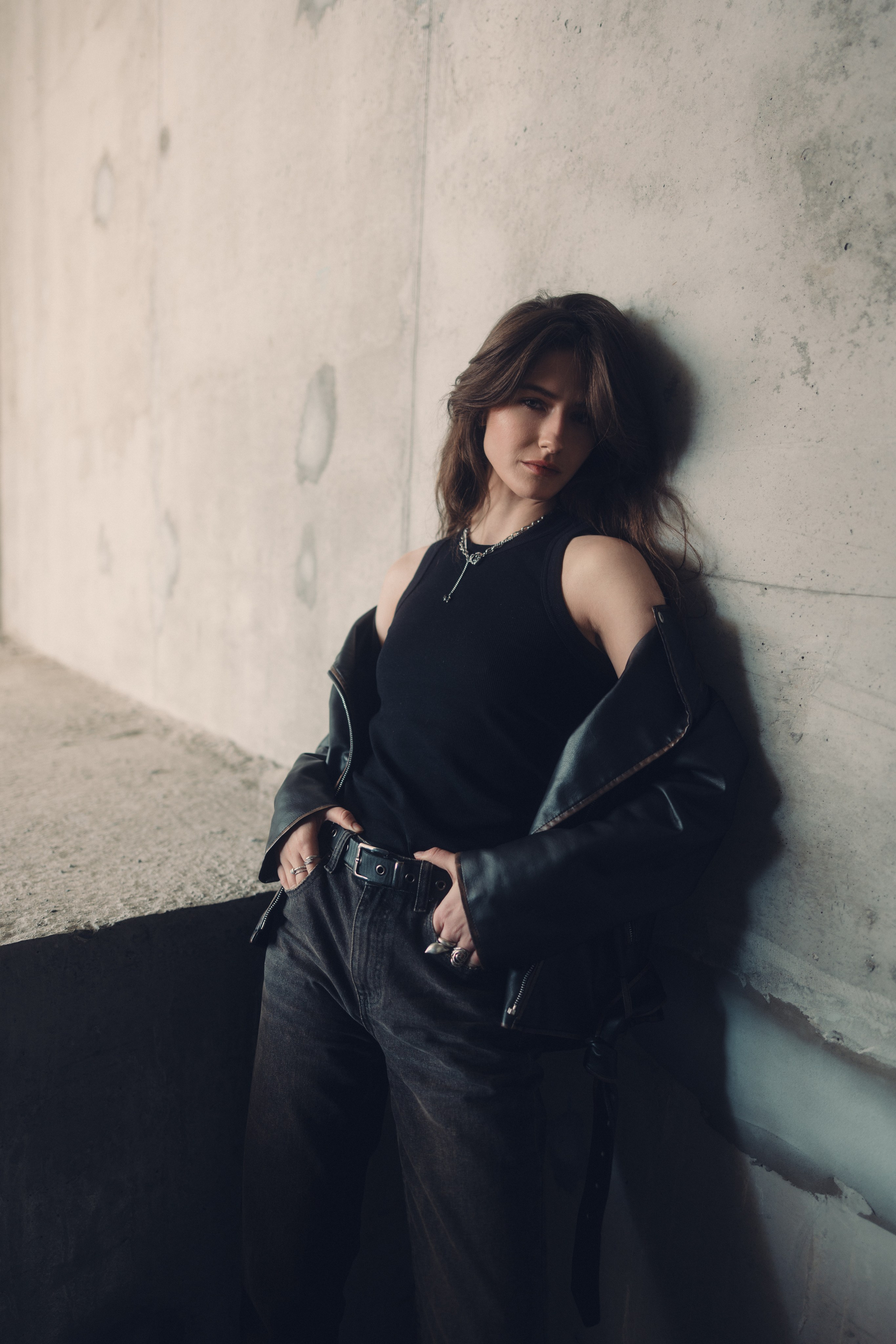 Female street photo shoot at a construction site in Kazan - Anton Avanzato