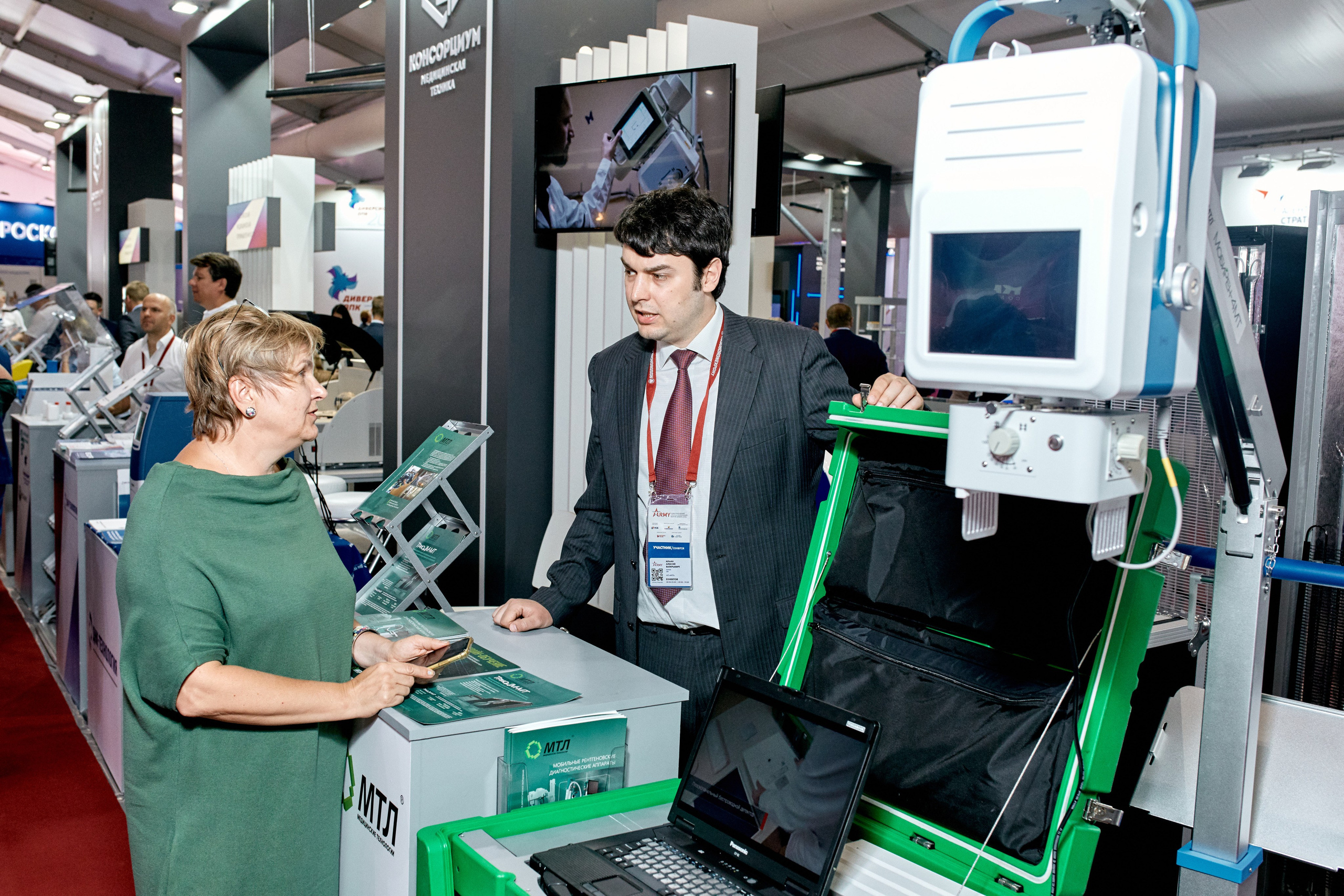 Фотограф на выставку в Москве, заказать услуги профессиональной фотосъёмки — Цены и стоимость услуг фотографа на съёмку выставки