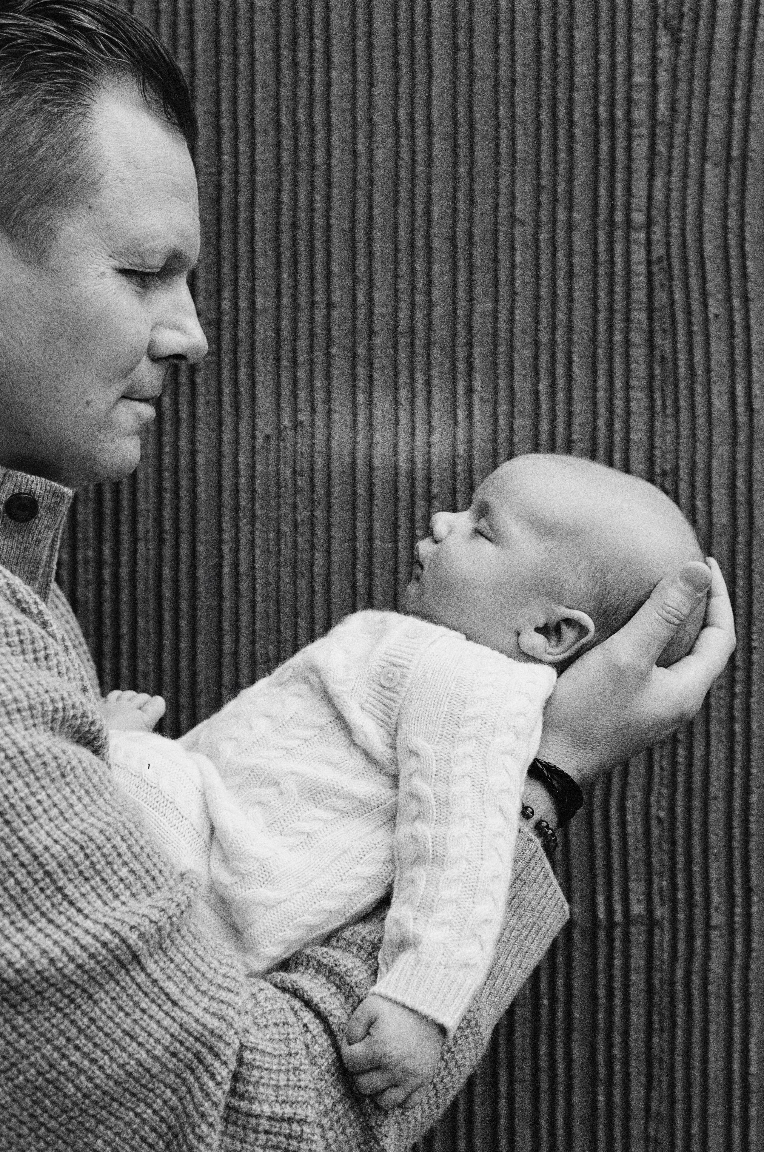 Newborn. Film photographer in Los Angeles Anastasiya Pankova