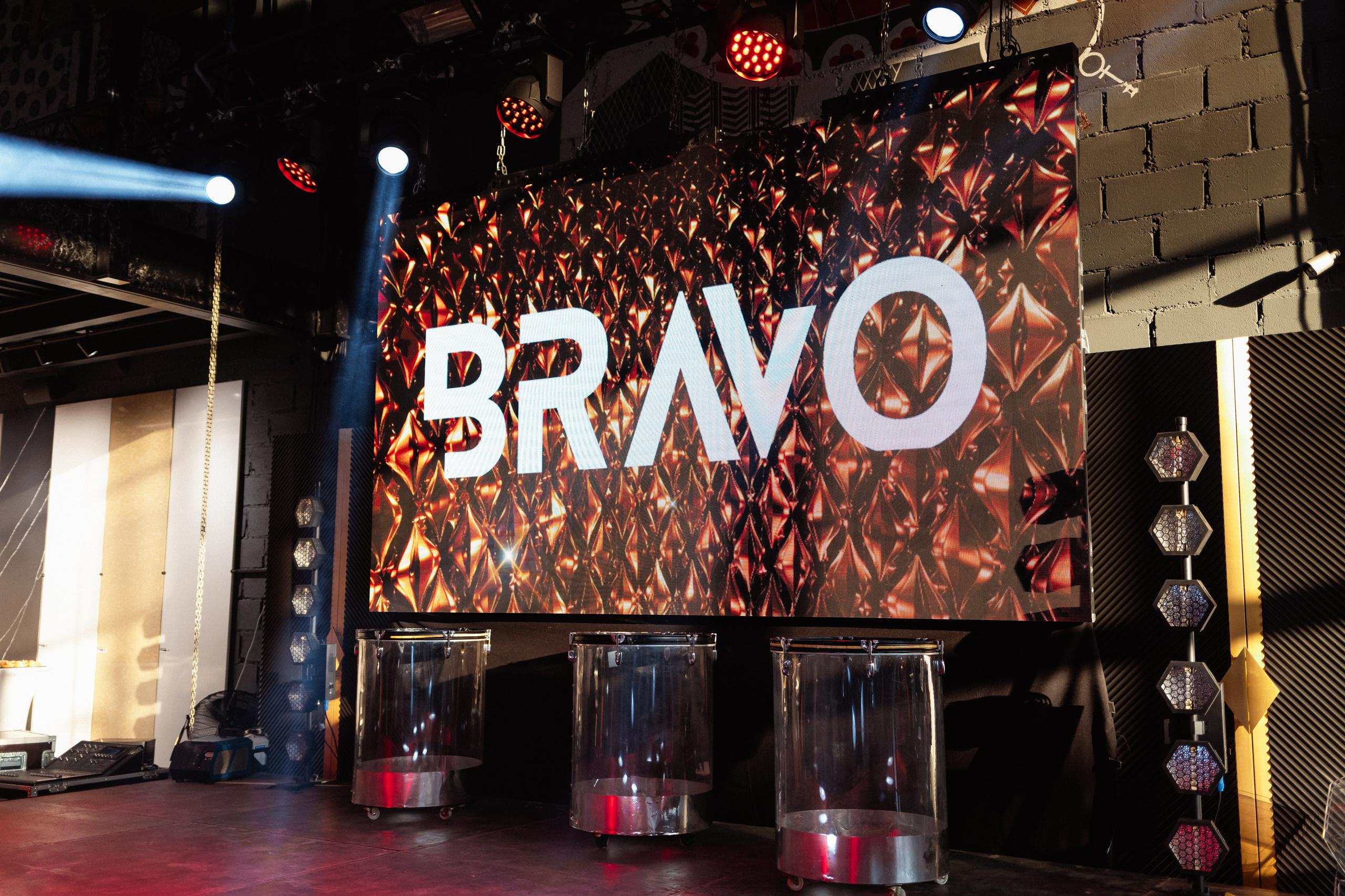 Шоурум BRAVO 1 ГОД. СВОИ. ФОТООТЧЕТЫ-СОБЫТИЯ-МЕСТА