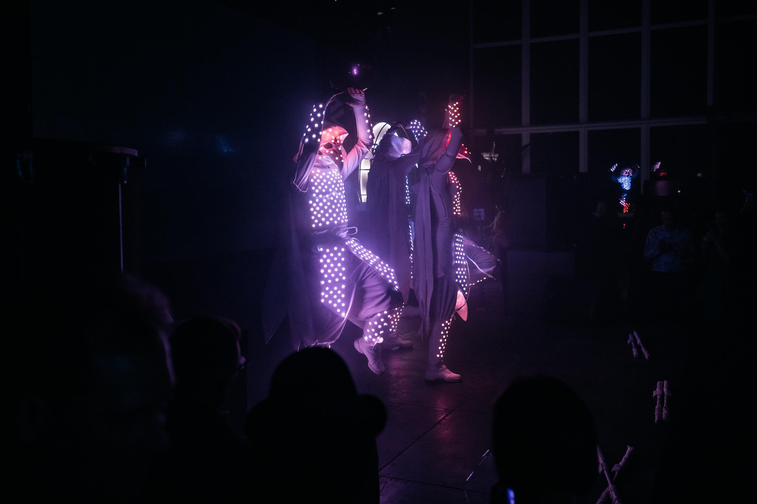 Шоурум BRAVO 1 ГОД. СВОИ. ФОТООТЧЕТЫ-СОБЫТИЯ-МЕСТА