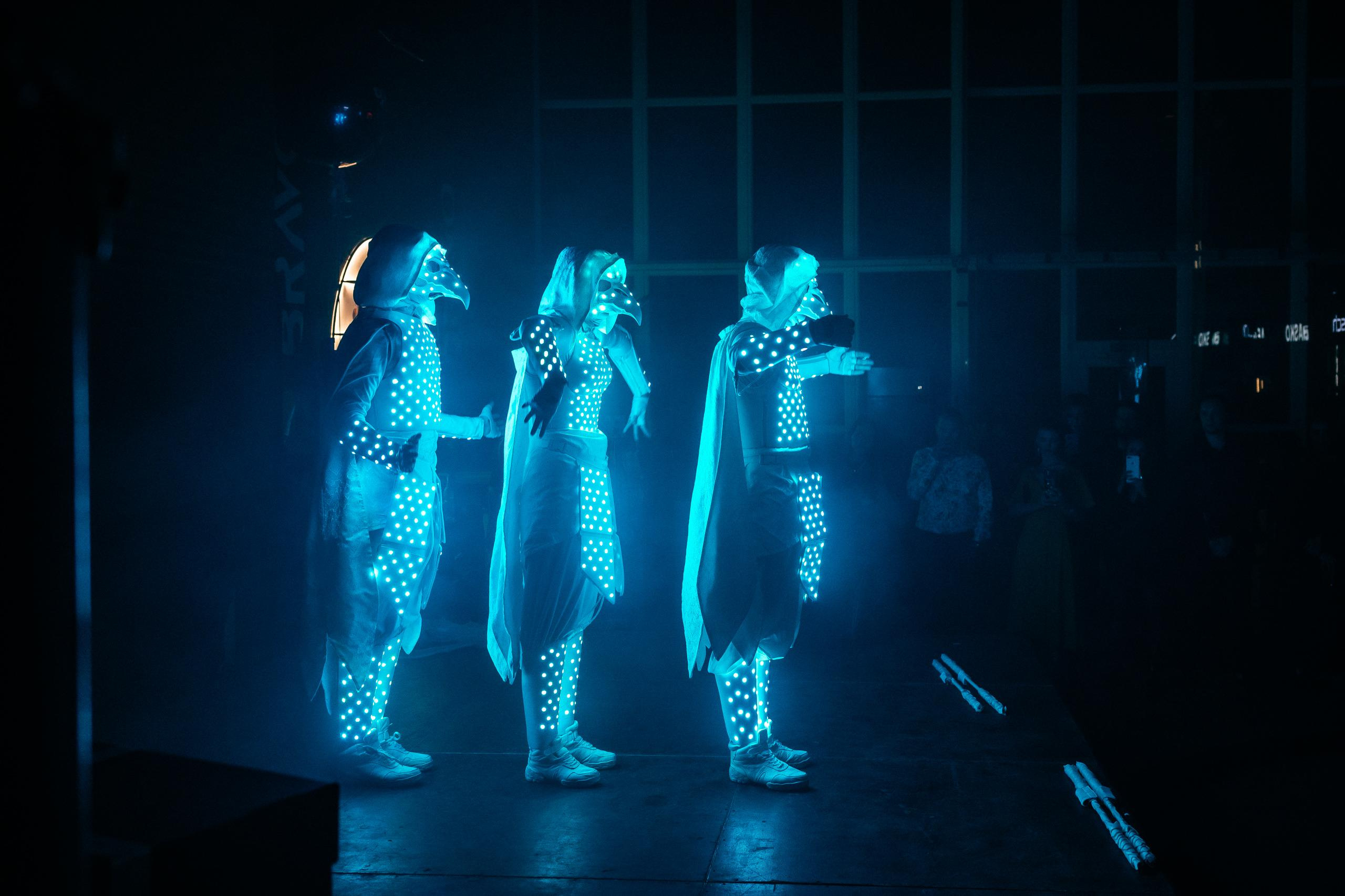 Шоурум BRAVO 1 ГОД. СВОИ. ФОТООТЧЕТЫ-СОБЫТИЯ-МЕСТА