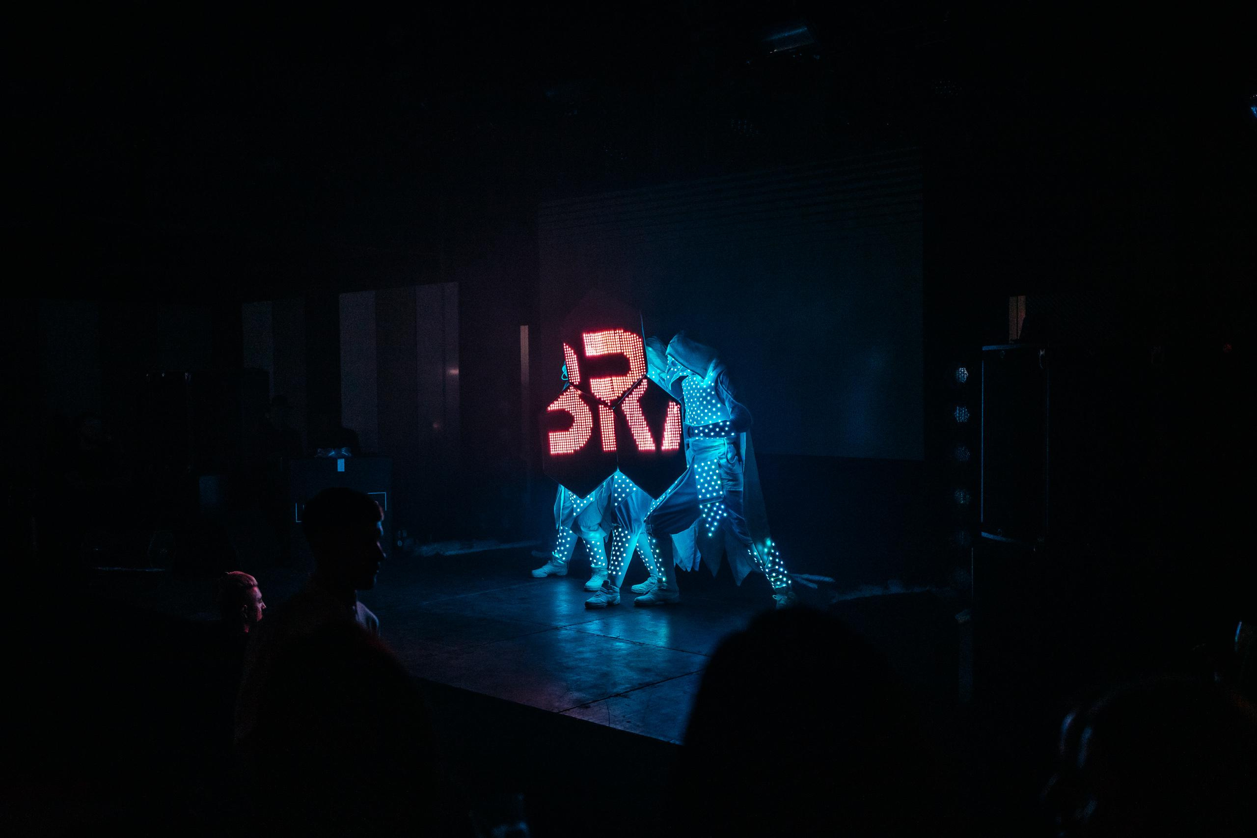 Шоурум BRAVO 1 ГОД. СВОИ. ФОТООТЧЕТЫ-СОБЫТИЯ-МЕСТА