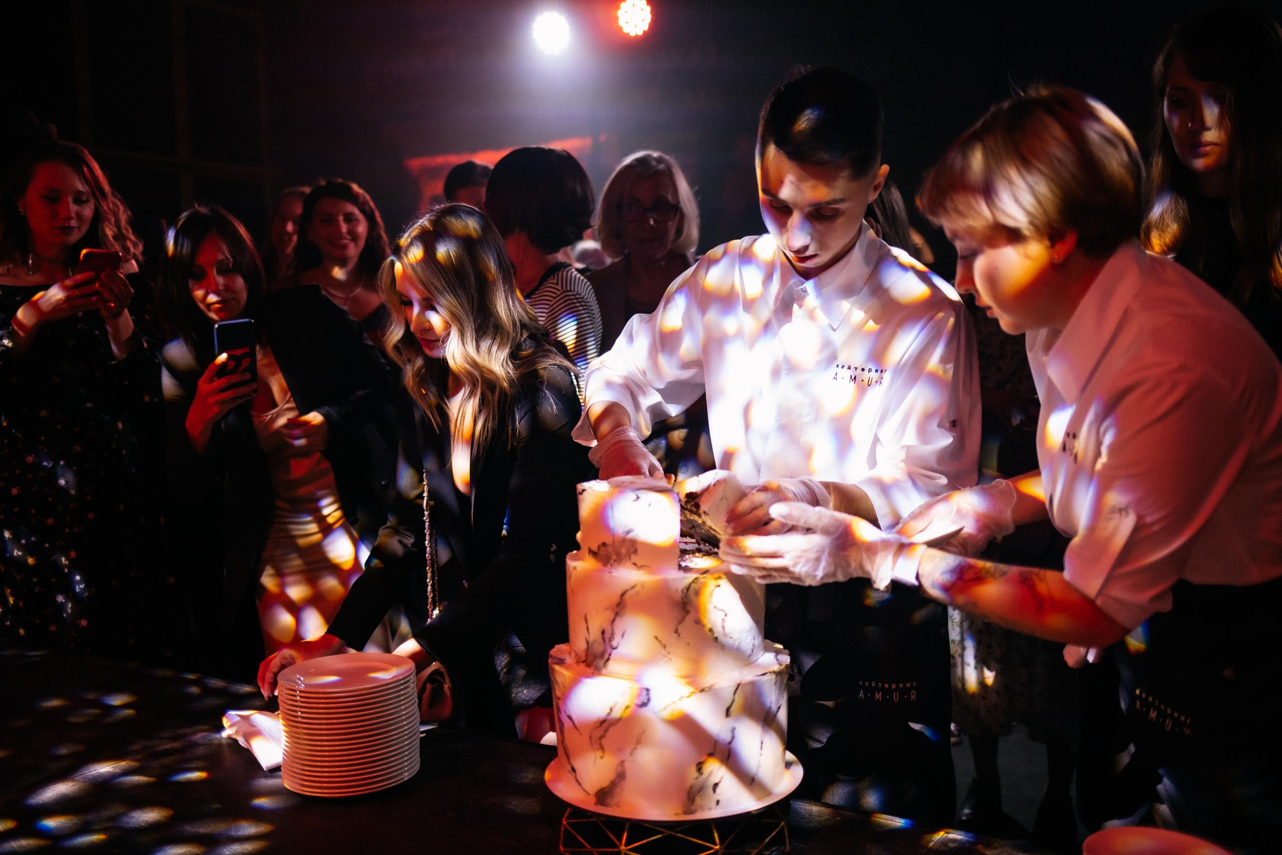 Шоурум BRAVO 1 ГОД. СВОИ. ФОТООТЧЕТЫ-СОБЫТИЯ-МЕСТА