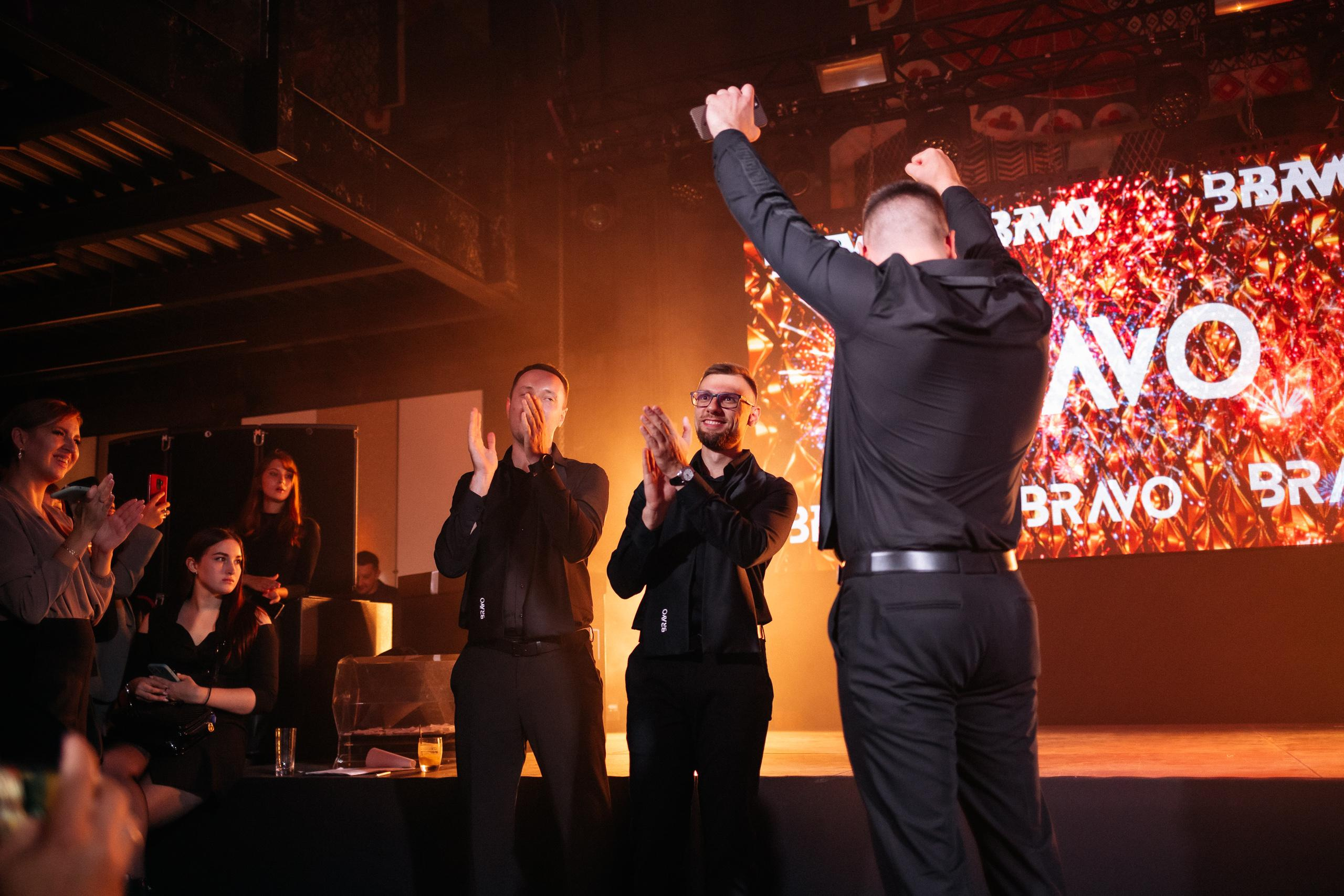 Шоурум BRAVO 1 ГОД. СВОИ. ФОТООТЧЕТЫ-СОБЫТИЯ-МЕСТА