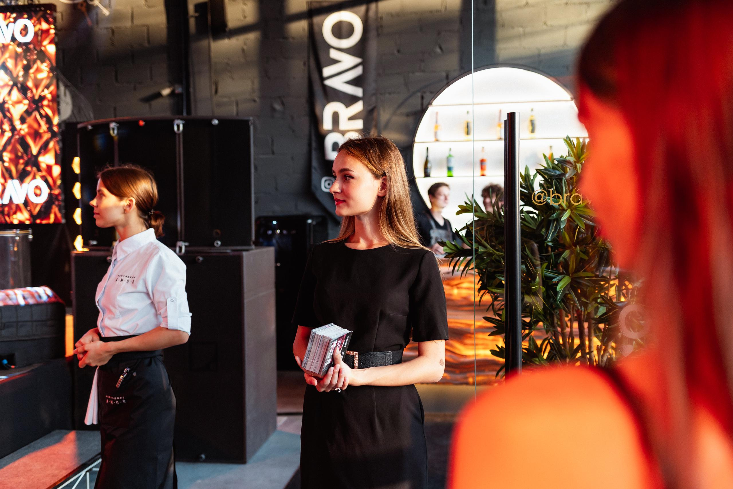 Шоурум BRAVO 1 ГОД. СВОИ. ФОТООТЧЕТЫ-СОБЫТИЯ-МЕСТА