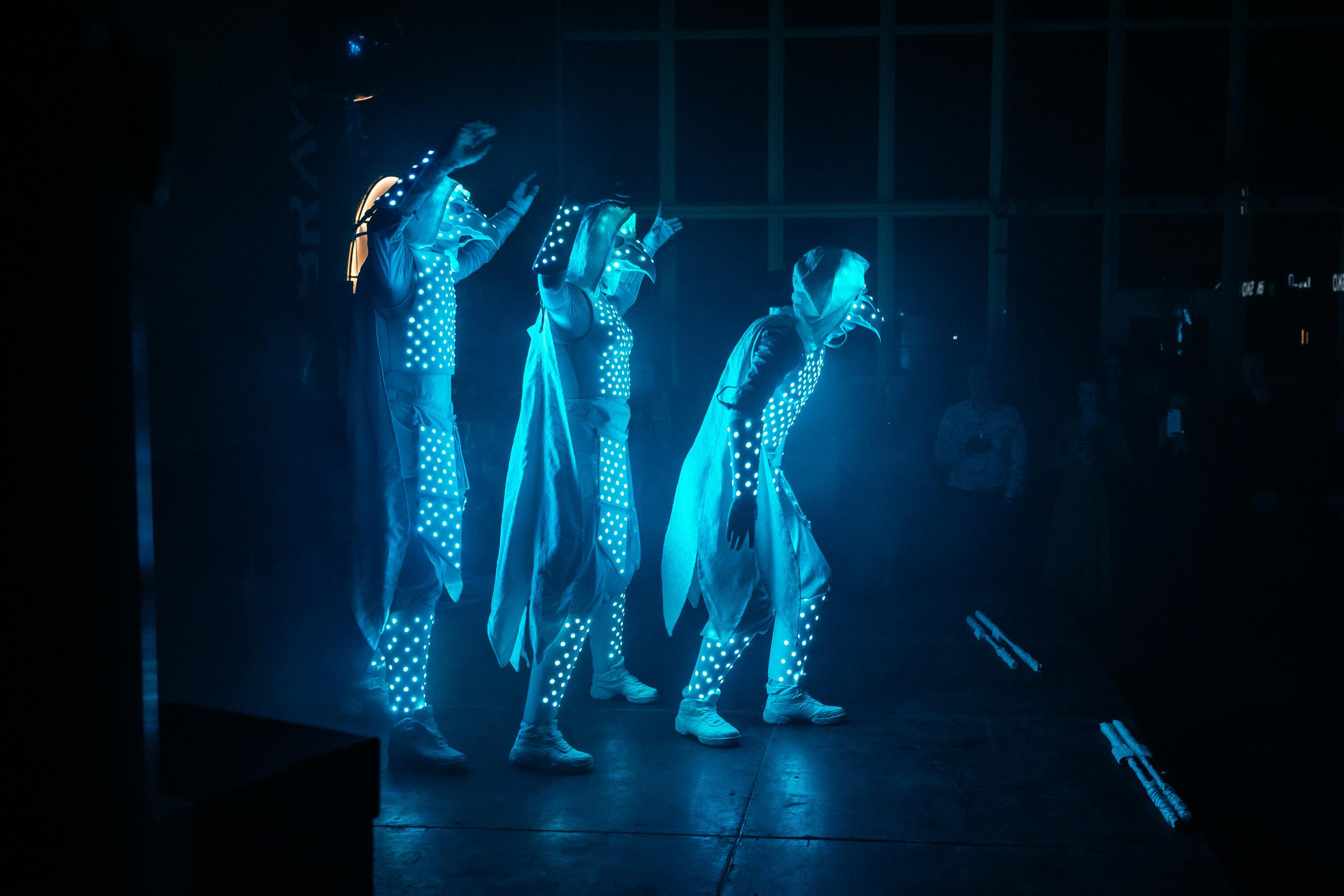 Шоурум BRAVO 1 ГОД. СВОИ. ФОТООТЧЕТЫ-СОБЫТИЯ-МЕСТА