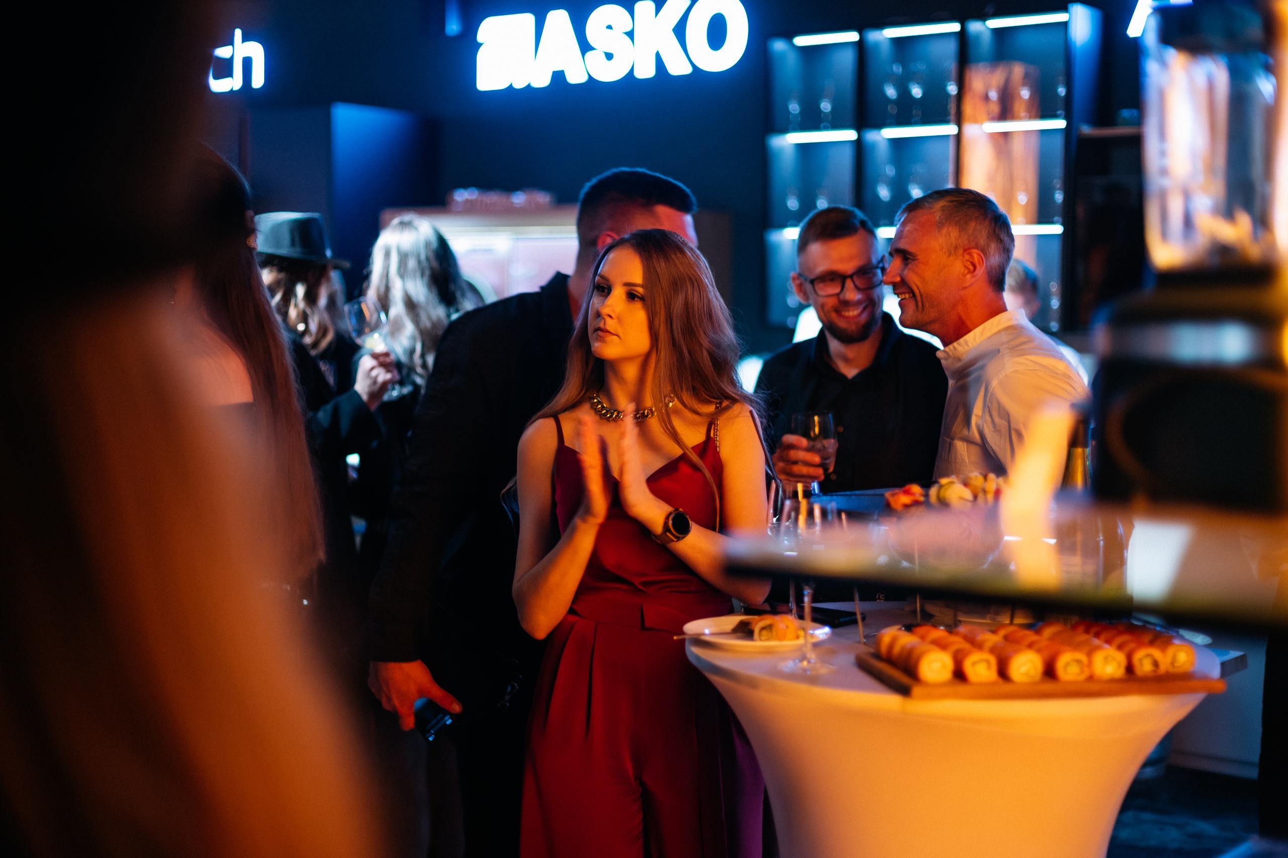 Шоурум BRAVO 1 ГОД. СВОИ. ФОТООТЧЕТЫ-СОБЫТИЯ-МЕСТА