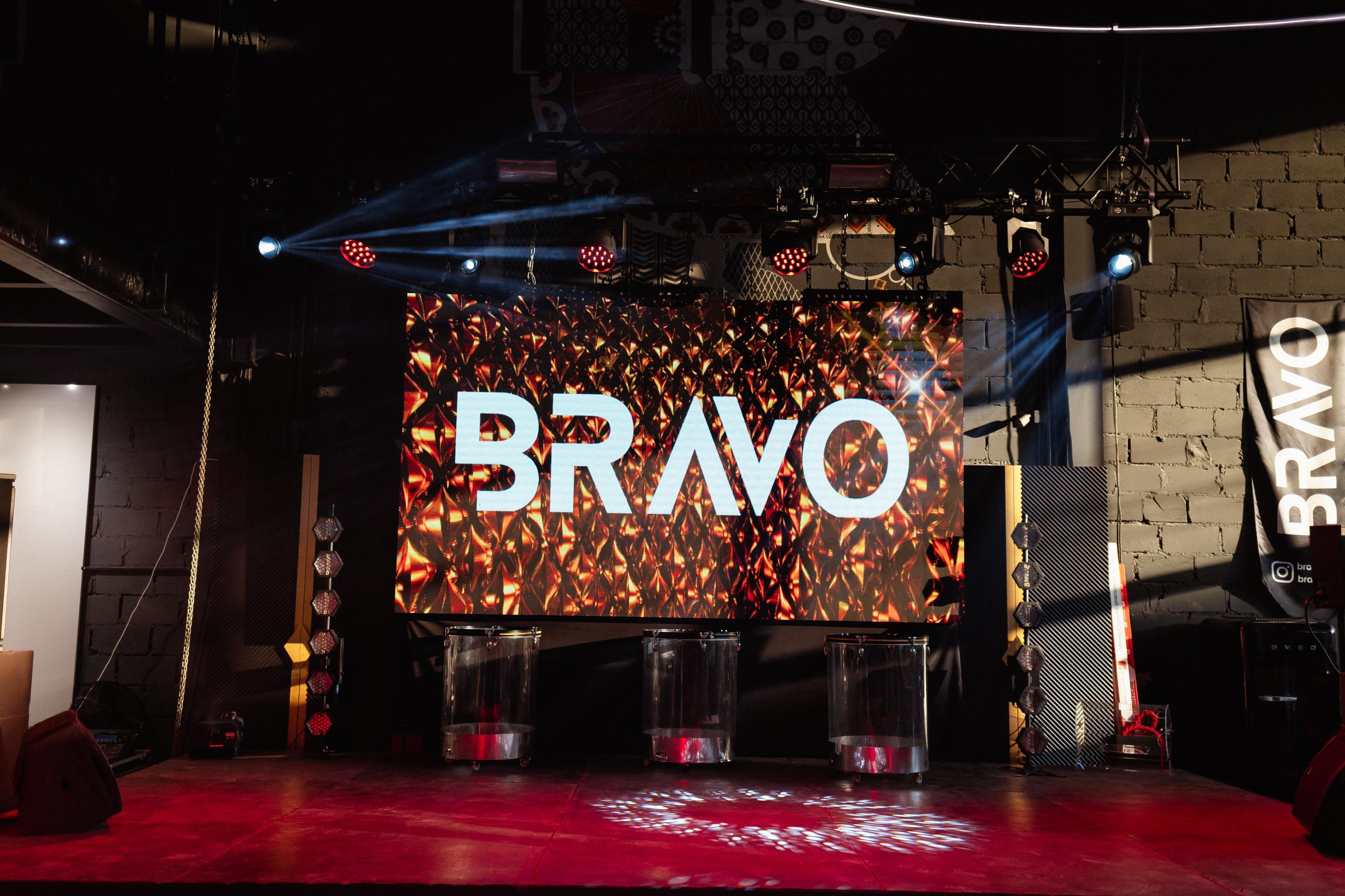 Шоурум BRAVO 1 ГОД. СВОИ. ФОТООТЧЕТЫ-СОБЫТИЯ-МЕСТА