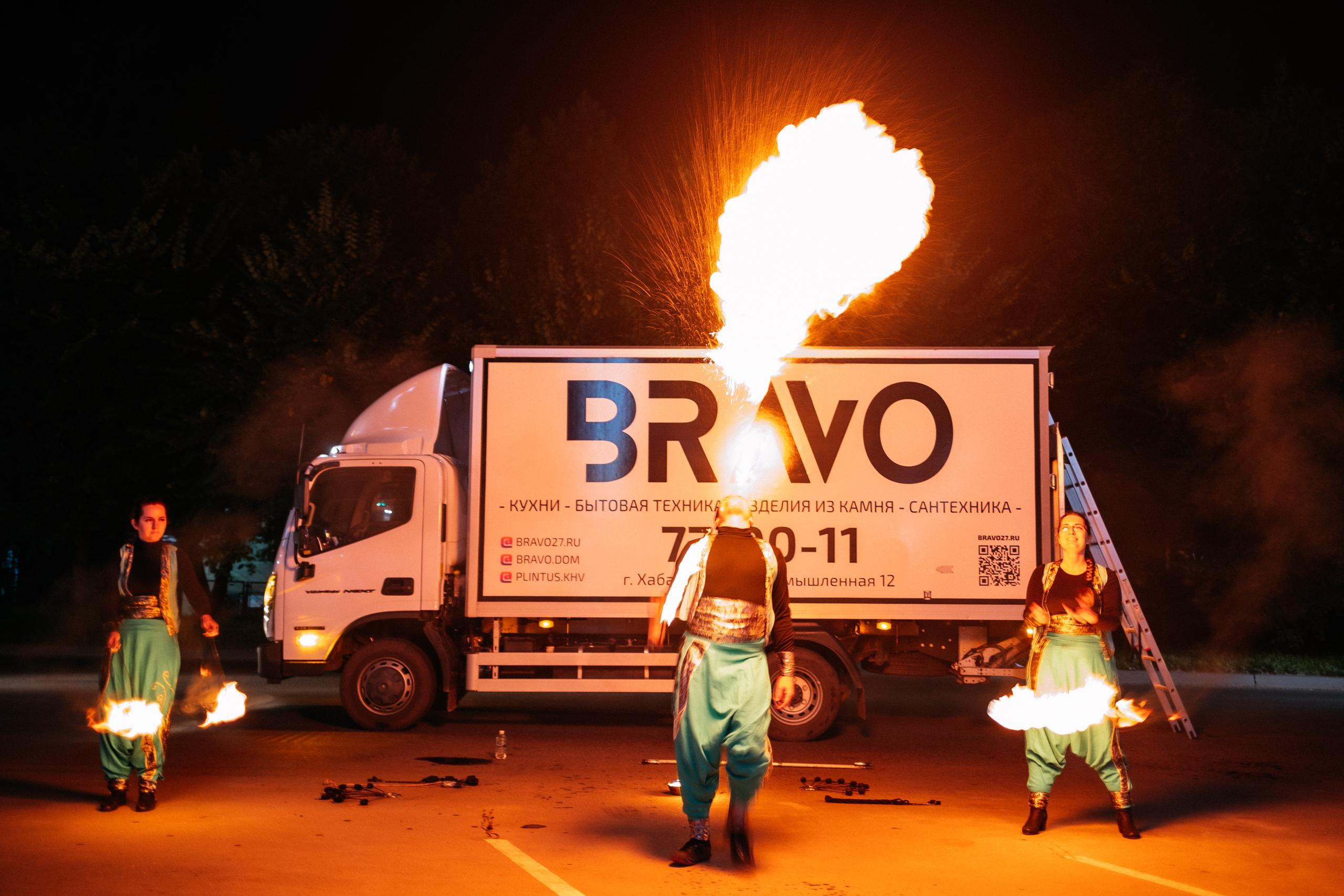 Шоурум BRAVO 1 ГОД. СВОИ. ФОТООТЧЕТЫ-СОБЫТИЯ-МЕСТА