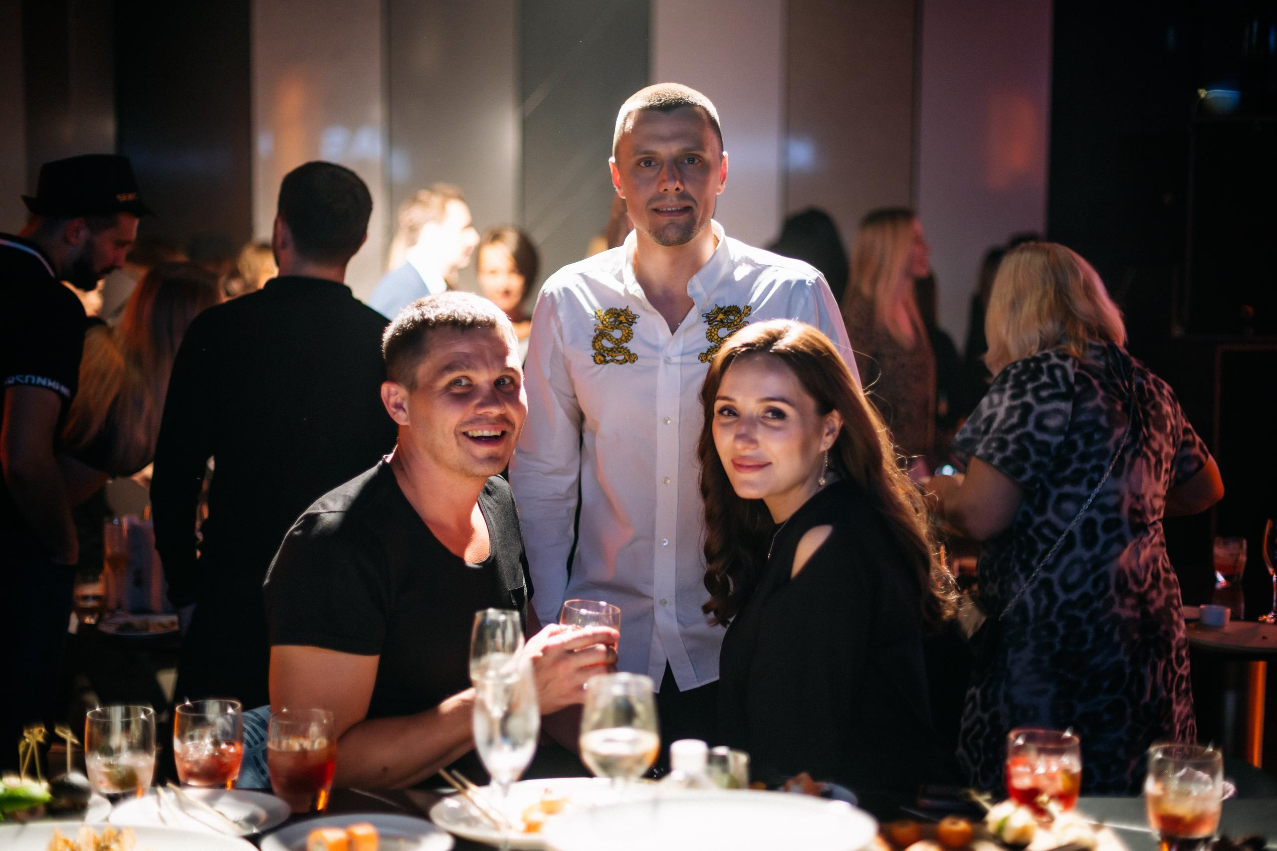 Шоурум BRAVO 1 ГОД. СВОИ. ФОТООТЧЕТЫ-СОБЫТИЯ-МЕСТА