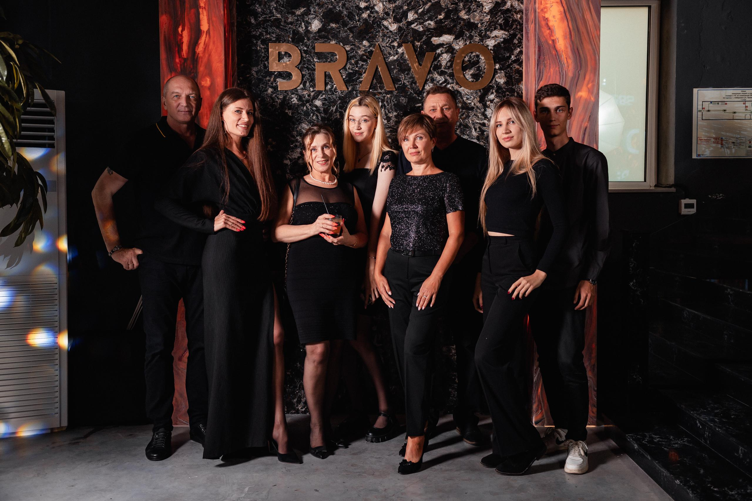 Шоурум BRAVO 1 ГОД. СВОИ. ФОТООТЧЕТЫ-СОБЫТИЯ-МЕСТА