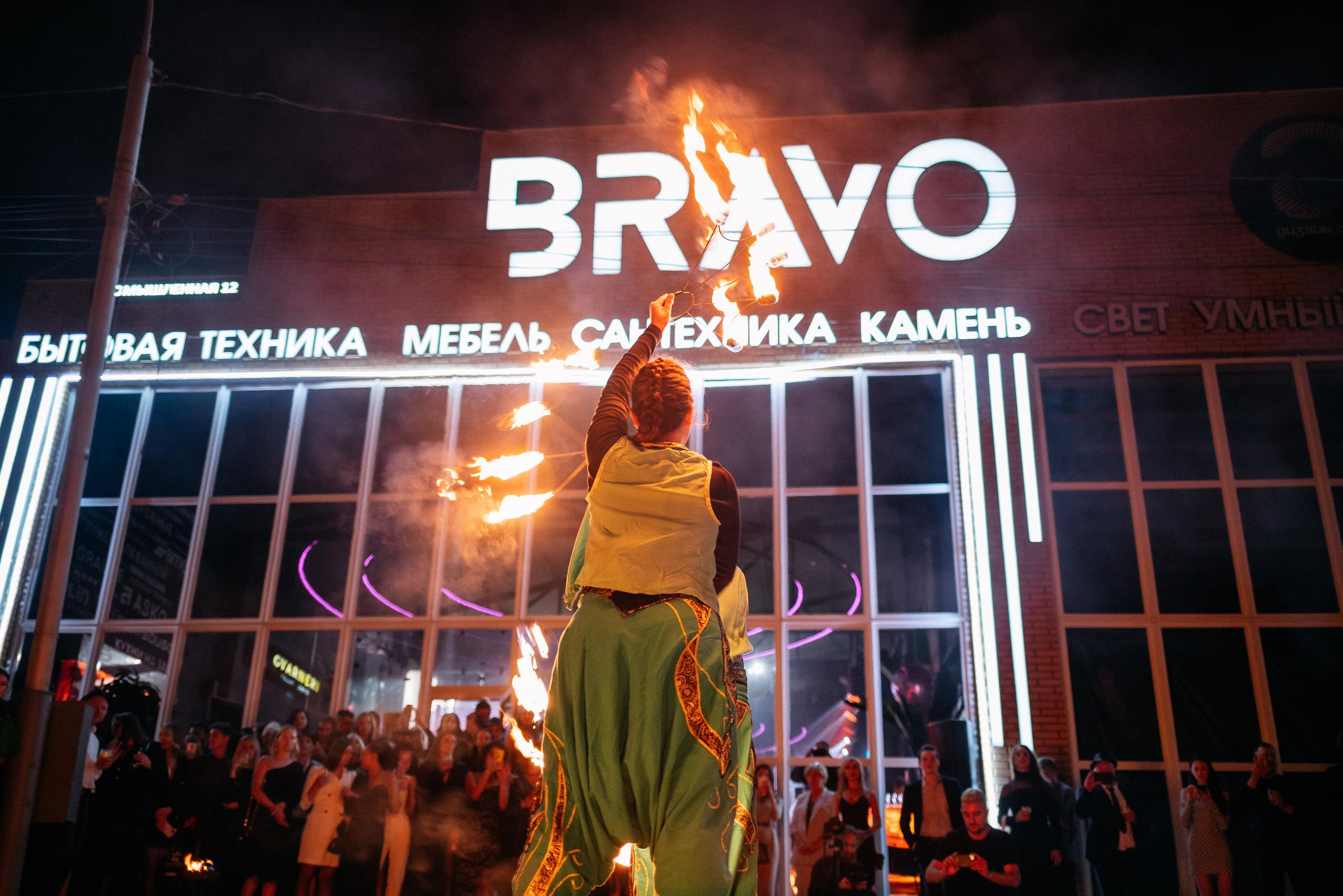 Шоурум BRAVO 1 ГОД. СВОИ. ФОТООТЧЕТЫ-СОБЫТИЯ-МЕСТА