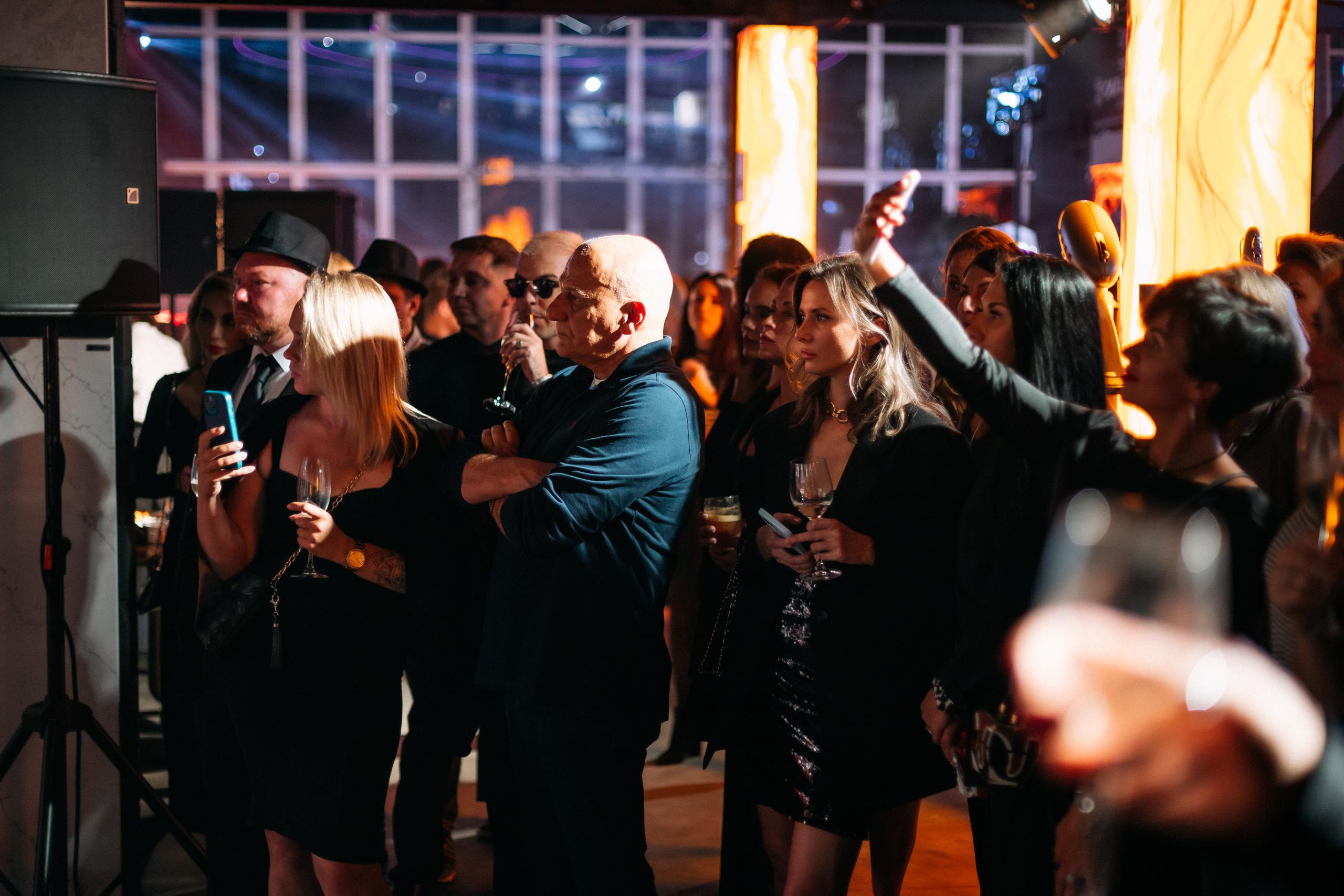 Шоурум BRAVO 1 ГОД. СВОИ. ФОТООТЧЕТЫ-СОБЫТИЯ-МЕСТА