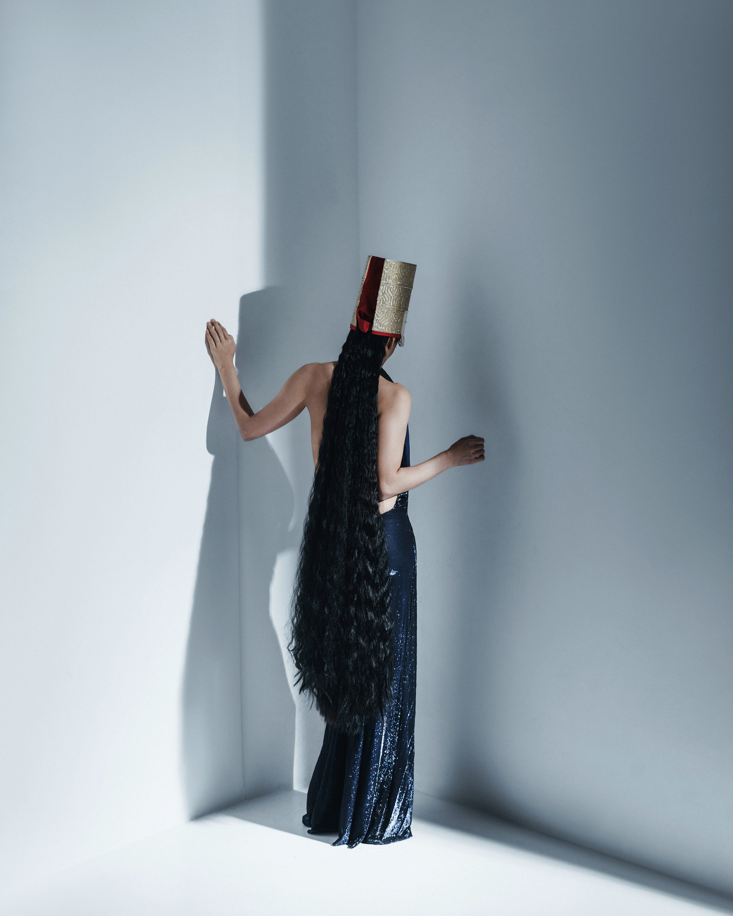 SWAN: SCENE II. TUTSARKIS — Art Director | Stylist | Photographer