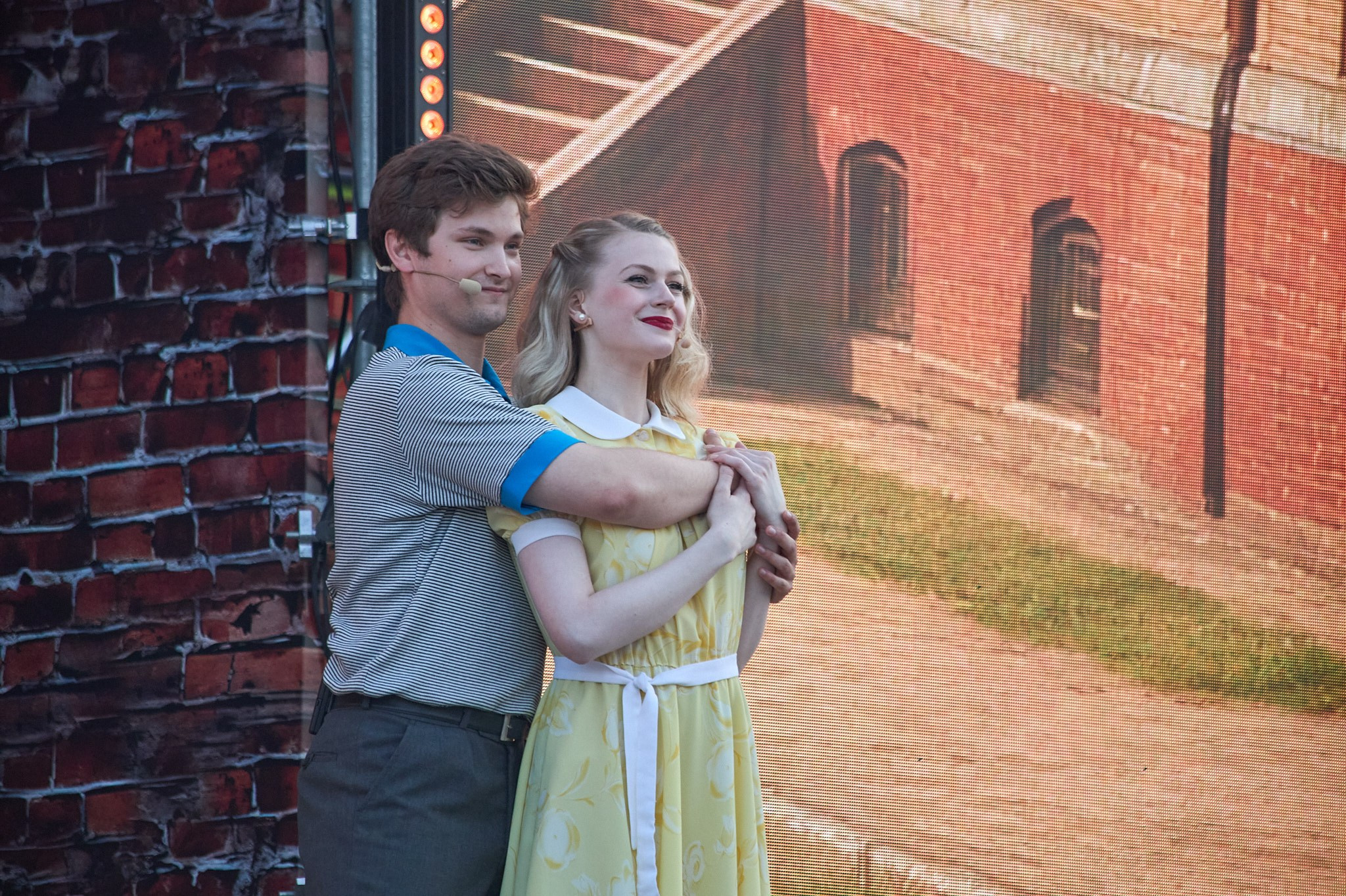 Концерт 9 мая 2025 года на соборной площади. Фотограф Омск | Александр Вандеров