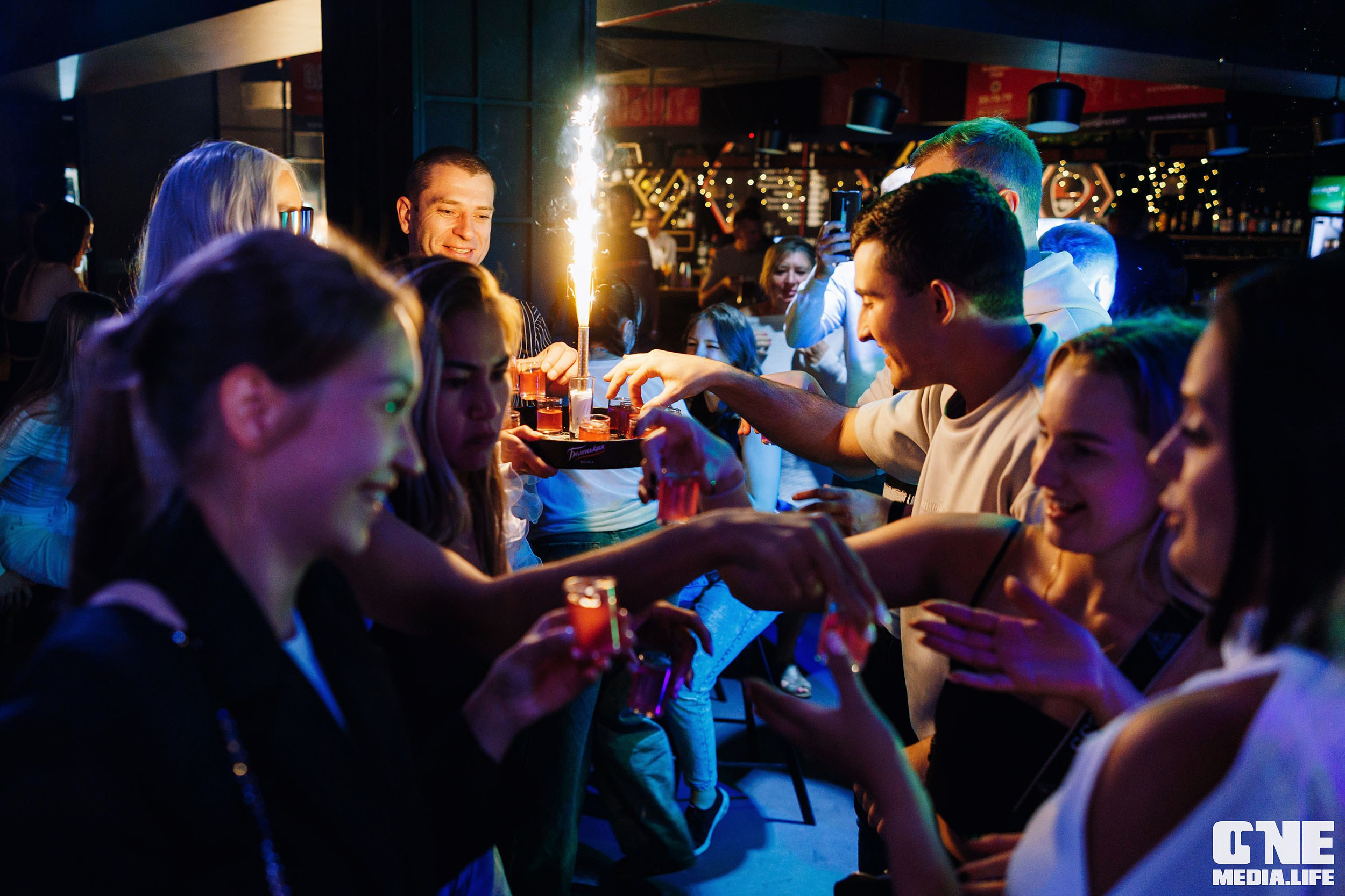 Фоторепортаж из бара Баррэ. One Media Life: фоторепортажи, фотоотчеты с мероприятий и заведений