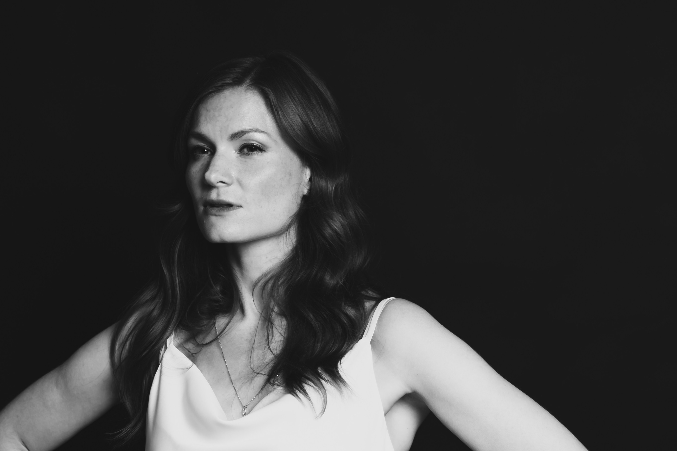 Friends. Фотосессия друзей. ФОТОГРАФ РАДОСТИ Фотосессия в студии СПб. Портретный фотограф — Юрий Торлопов