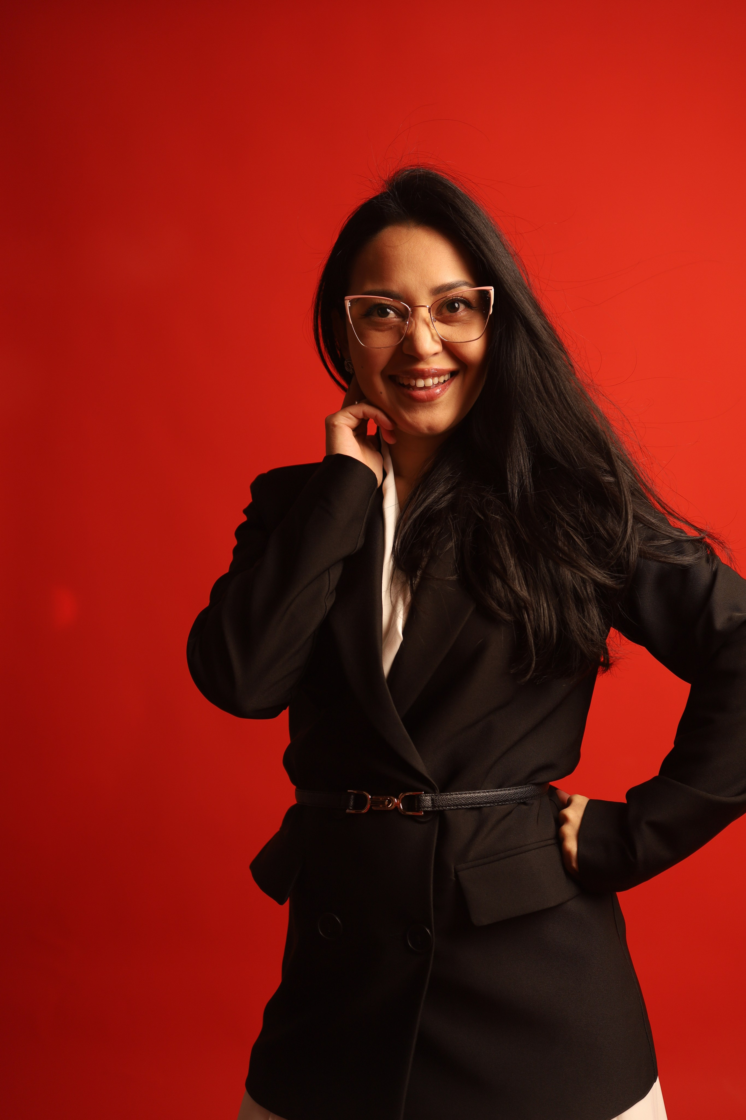 Селфи-студия «STORIES» профессиональная фотосессия без фотографа в Одинцово