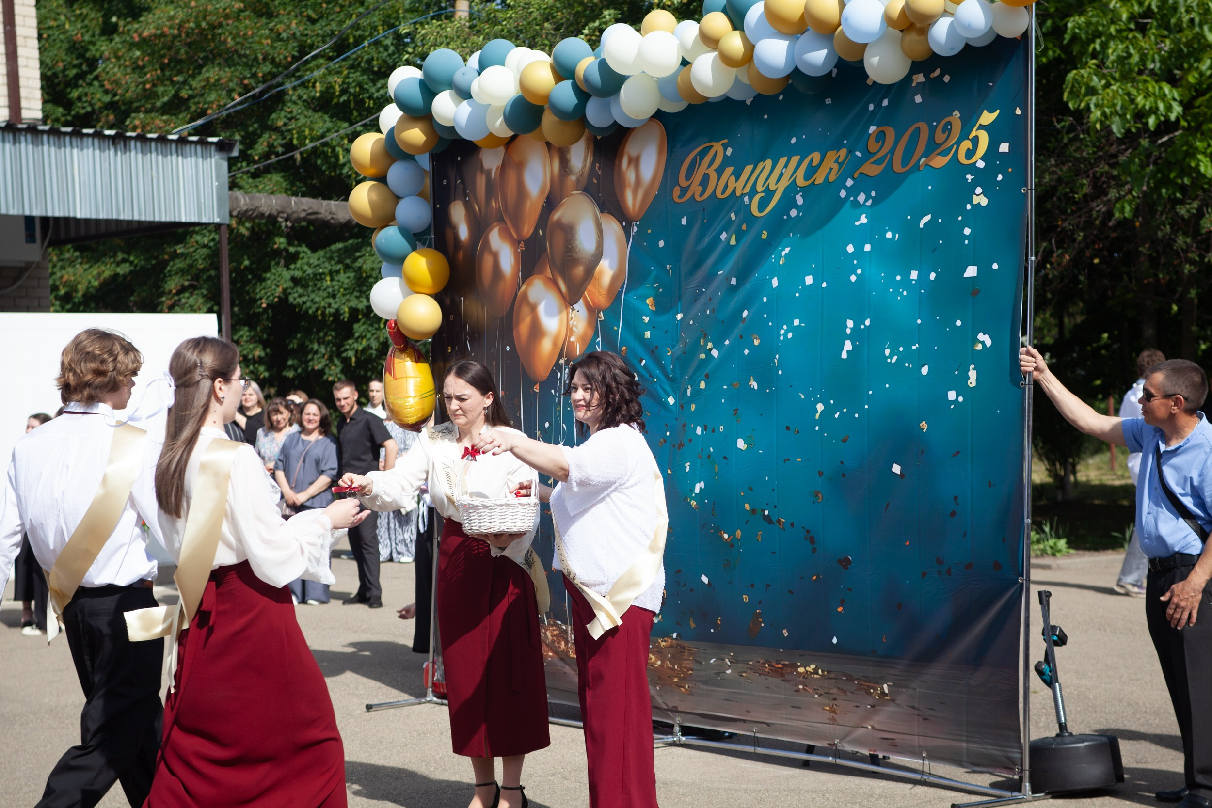 Последний звонок в Десяточке