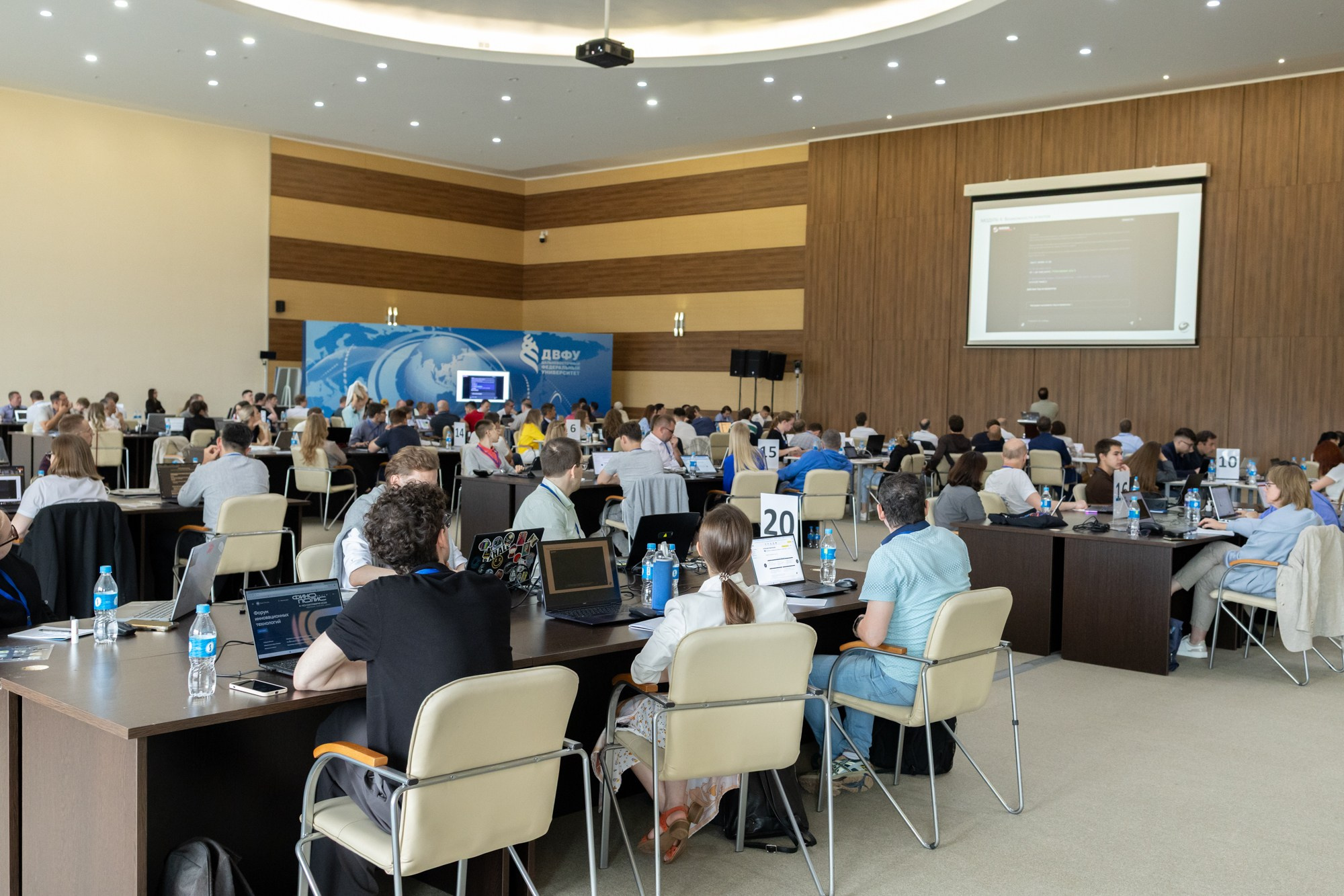 Репортажная фотосъемка во Владивостоке. Портретный, свадебный, репортажный фотограф во Владивостоке Юлиана Джули Фокс