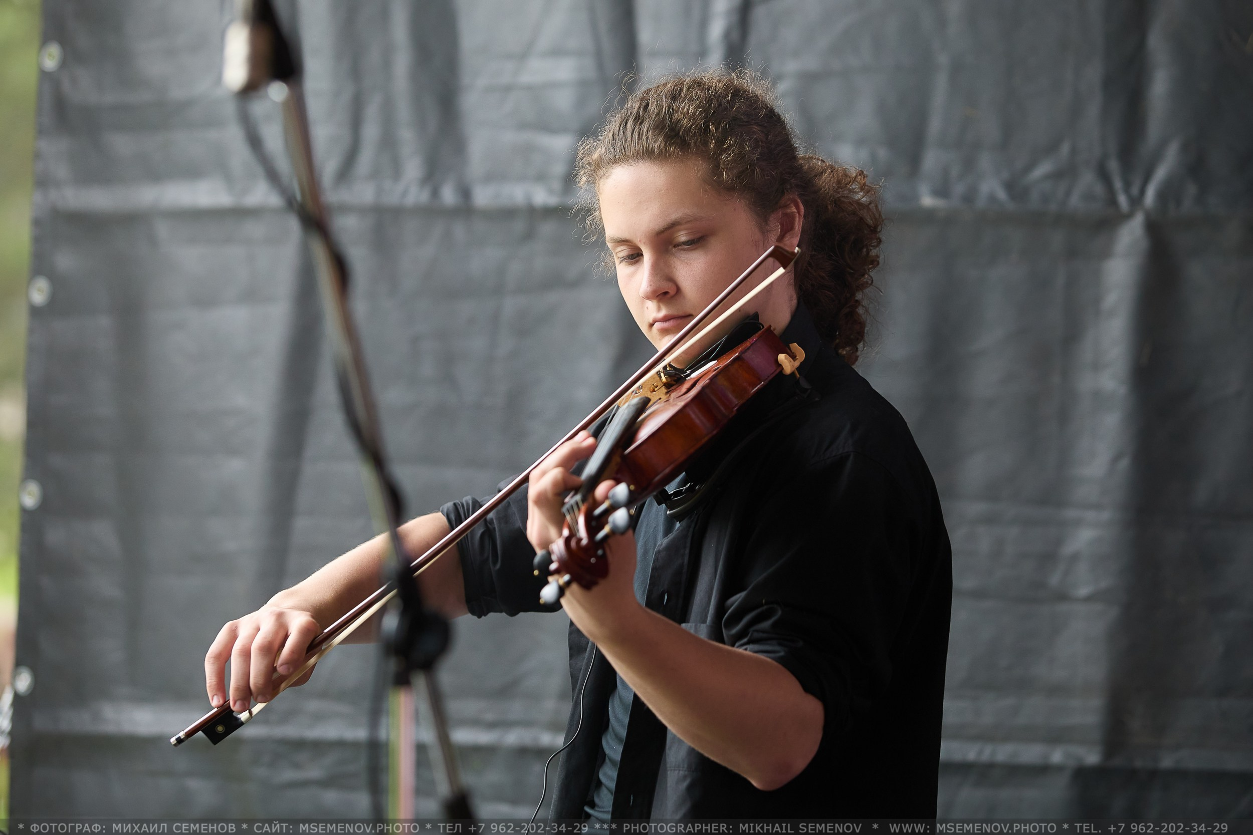 АНОНС 1-й день Фестиваля «Поворот на Горе — Грязь» 2025. Фотограф, фотопроекты Михаила Семенова в Ярославле. Фотошкола