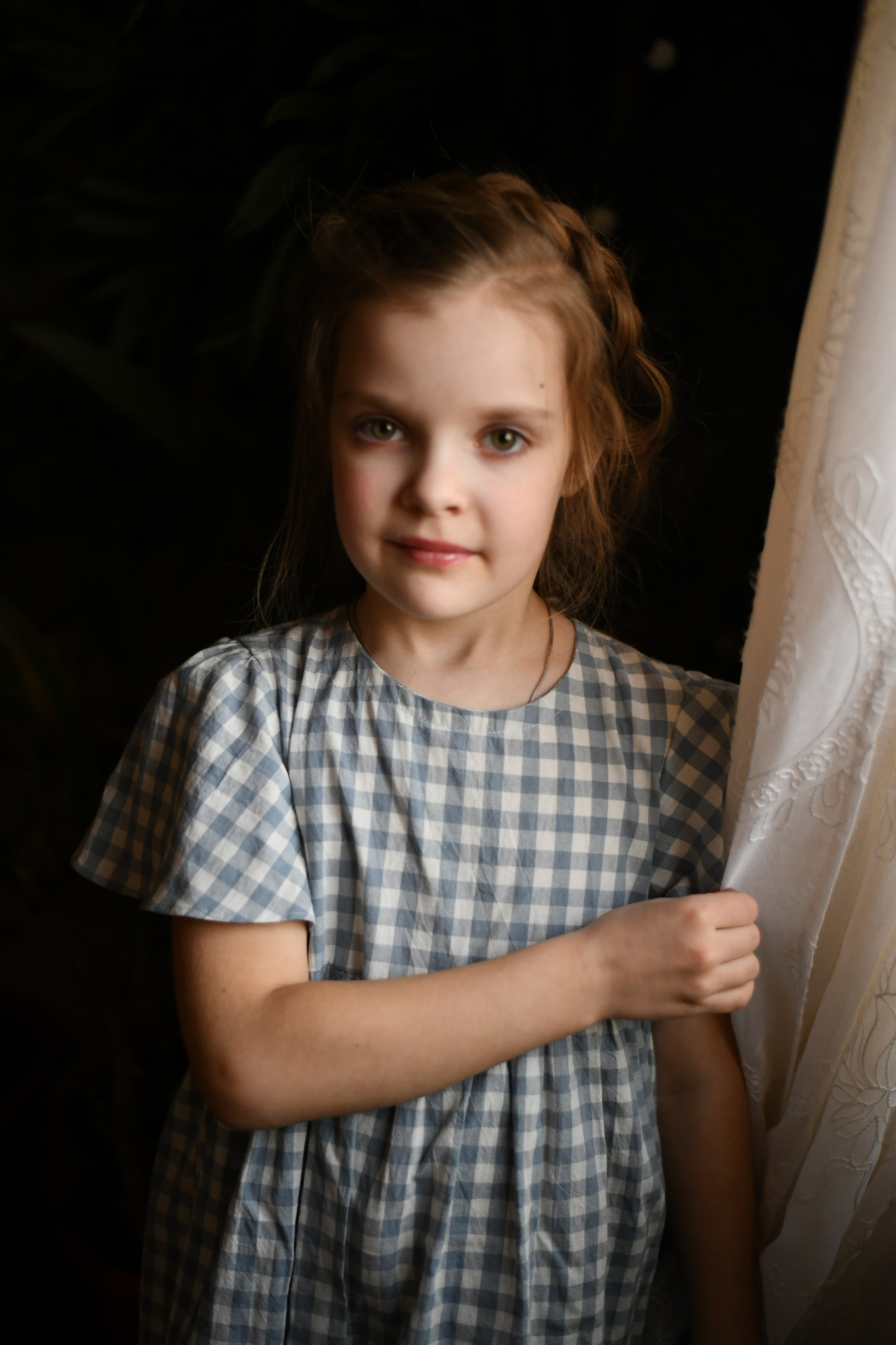 Юная цветочница. Семейный фотограф Щёкино, Тула. От 5000р