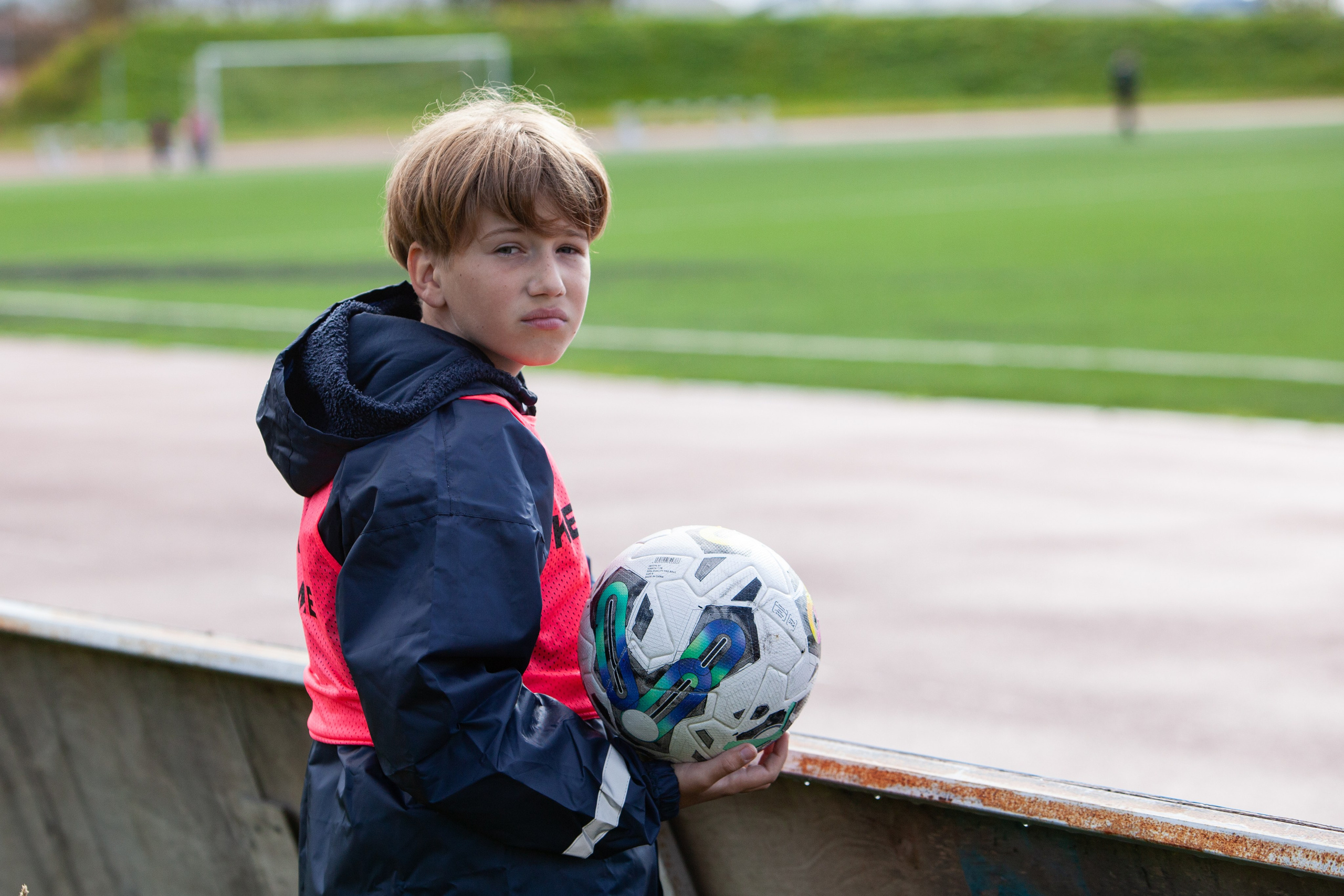 Матч юношеской футбольной лиги между командами СШ «Сахалин» и «СШОР № 1» (Комсомольск-на-Амуре). Кутузов Евгений Фотограф в Южно-Сахалинске